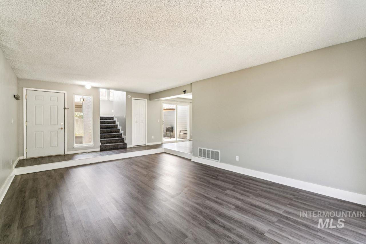 1496 W Storey St Property Photo 8