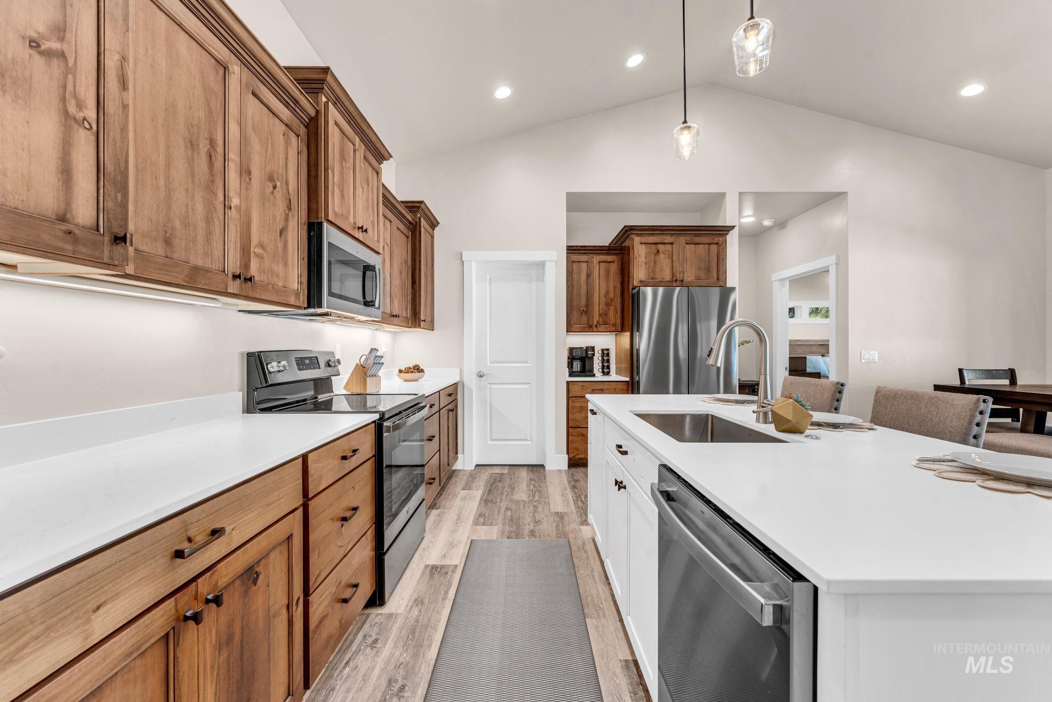 1512 Bird Farm Drive Property Photo 8