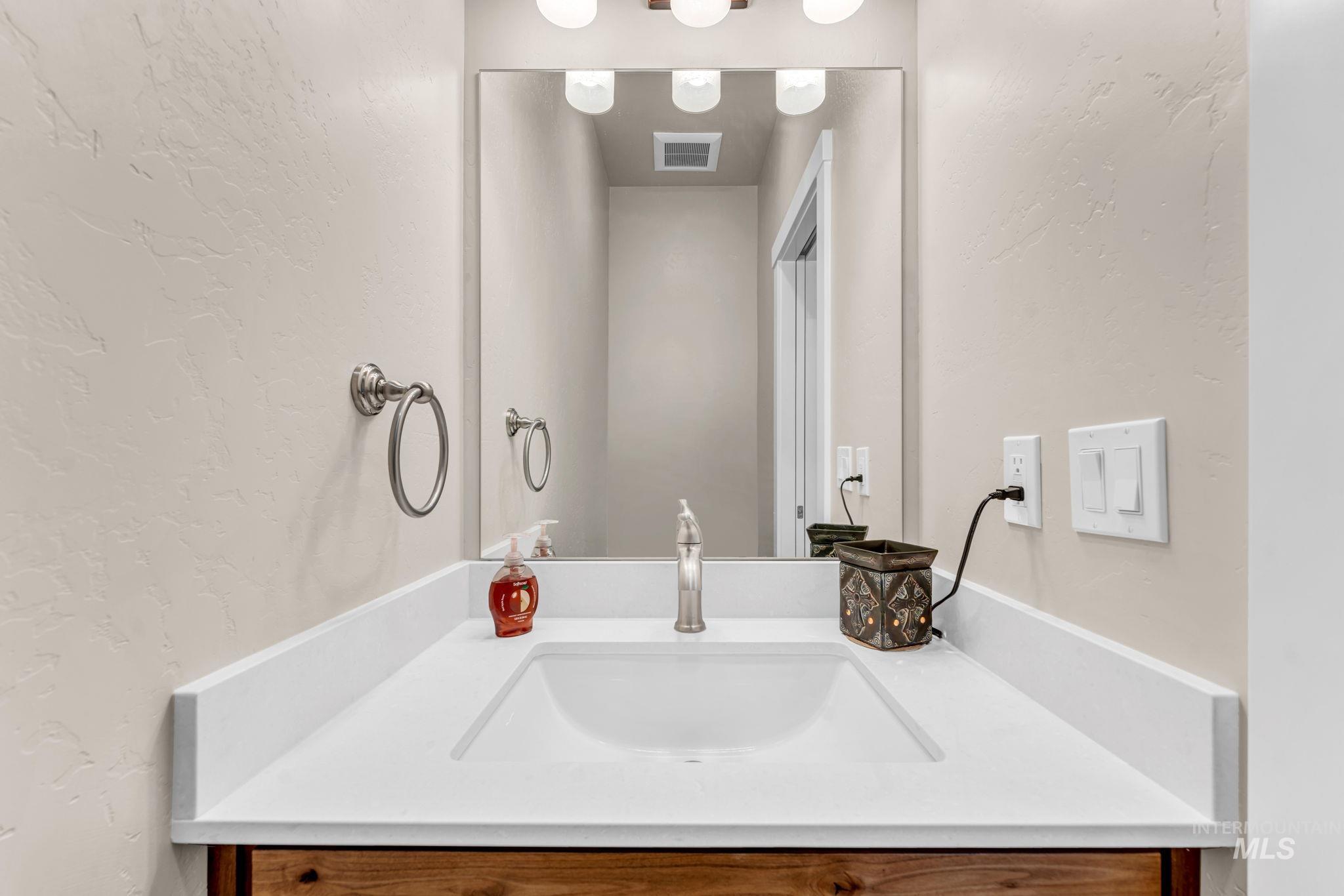 1512 Bird Farm Drive Property Photo 32