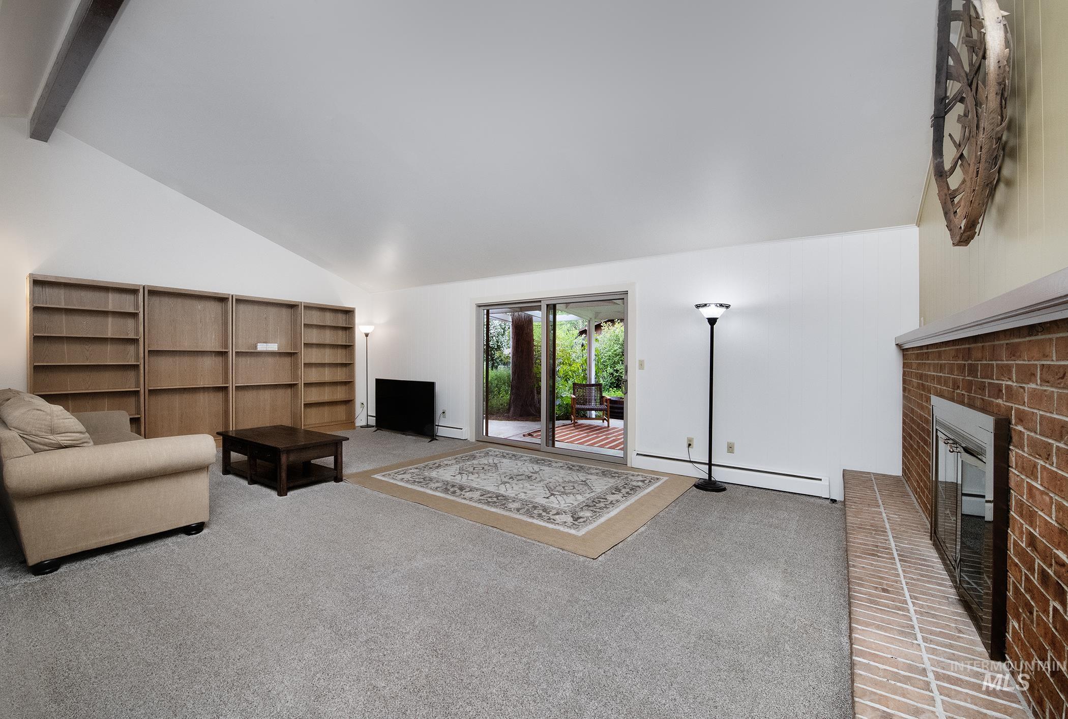 1281 Moore Way Property Photo 4