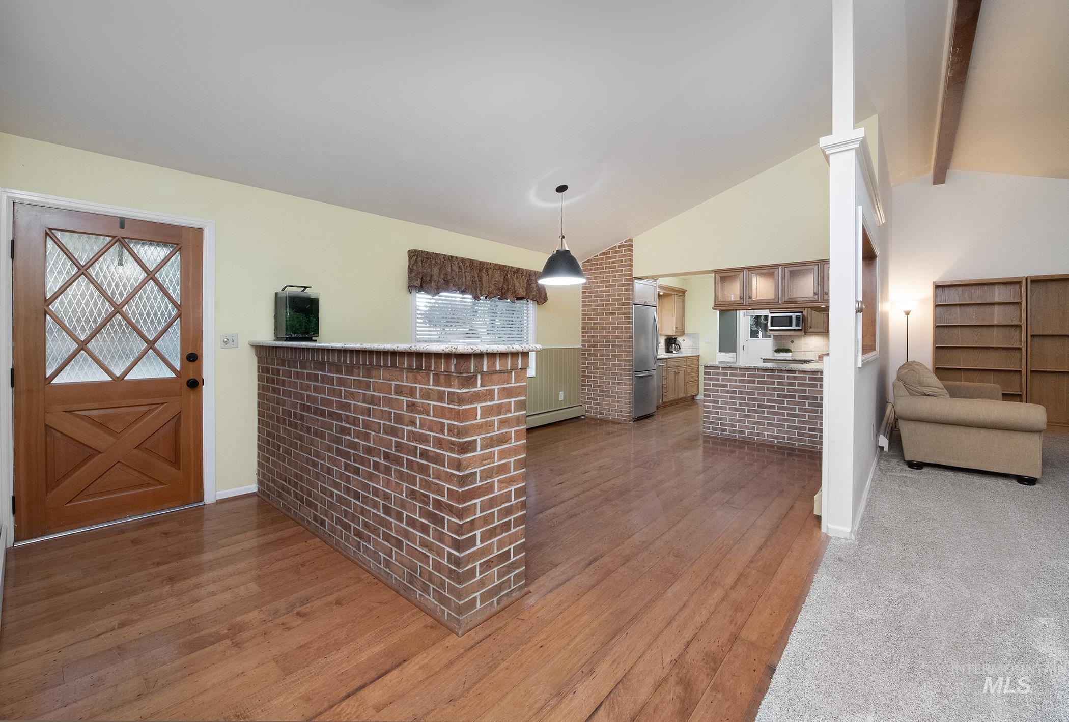 1281 Moore Way Property Photo 9