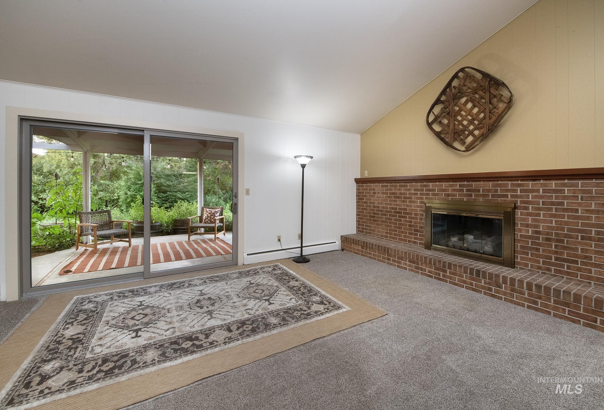 1281 Moore Way Property Photo 10