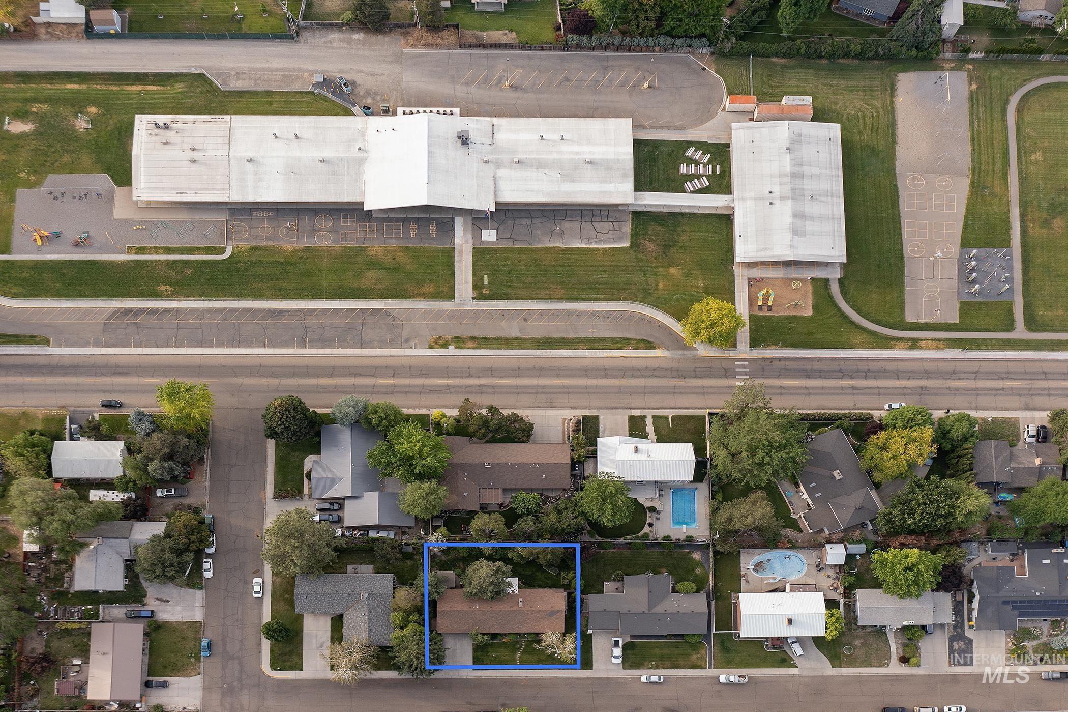 1281 Moore Way Property Photo 31