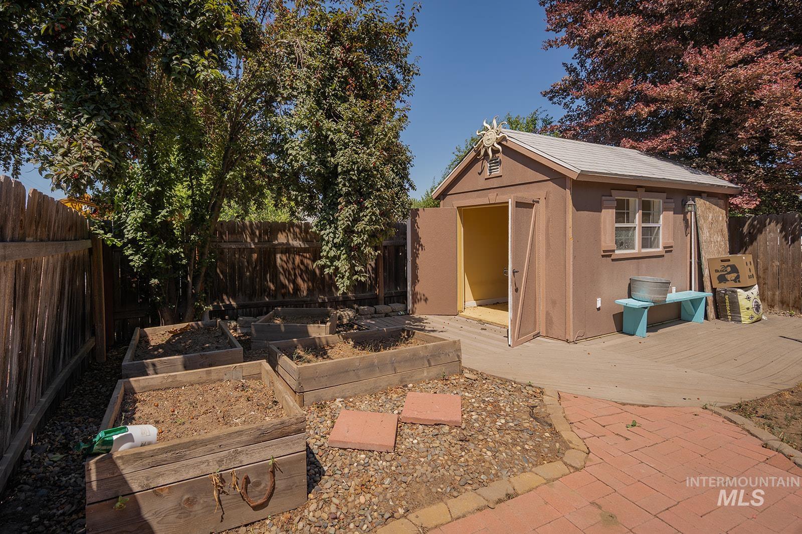 3713 18th St Property Photo 15