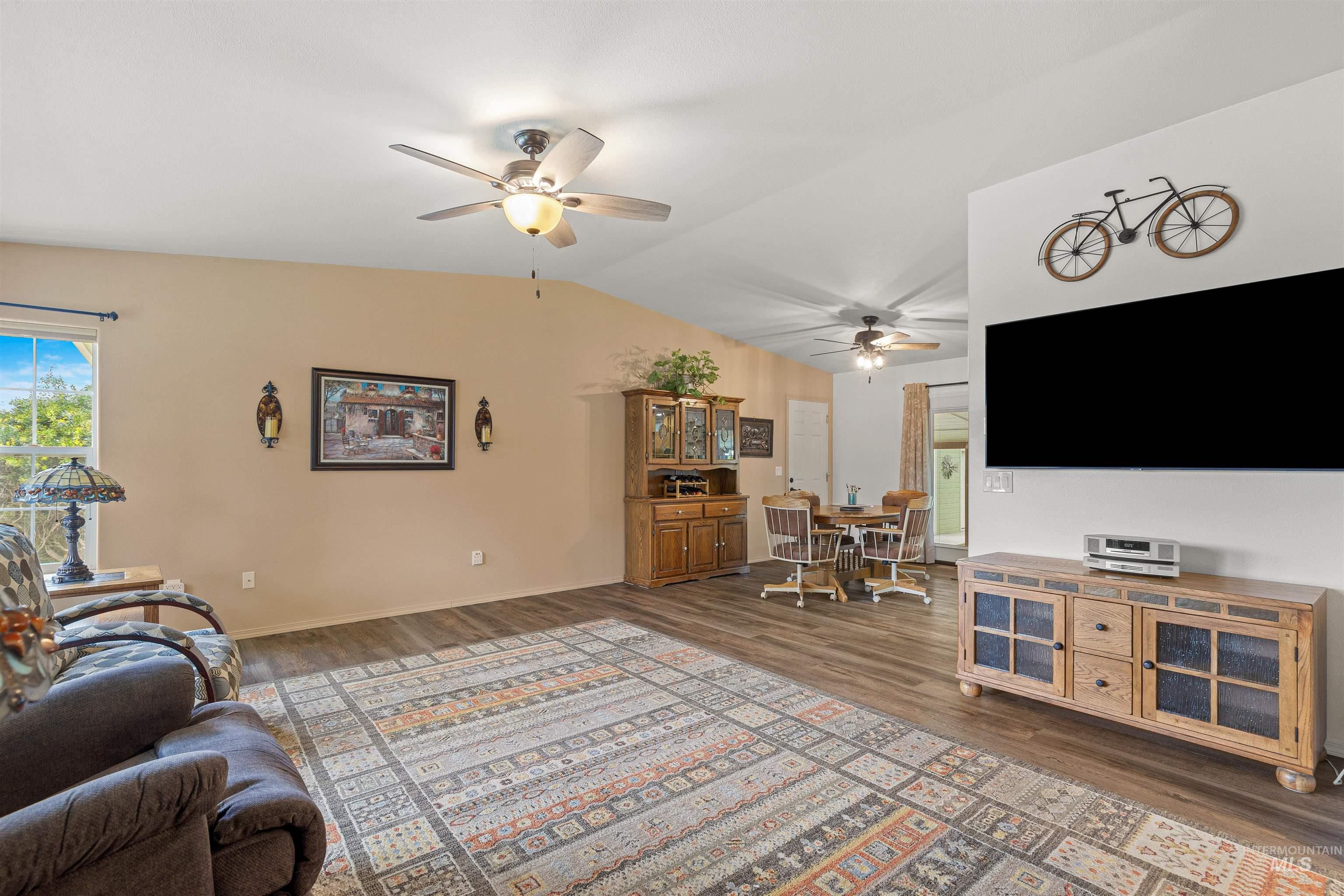 2537 18th Street Property Photo 6