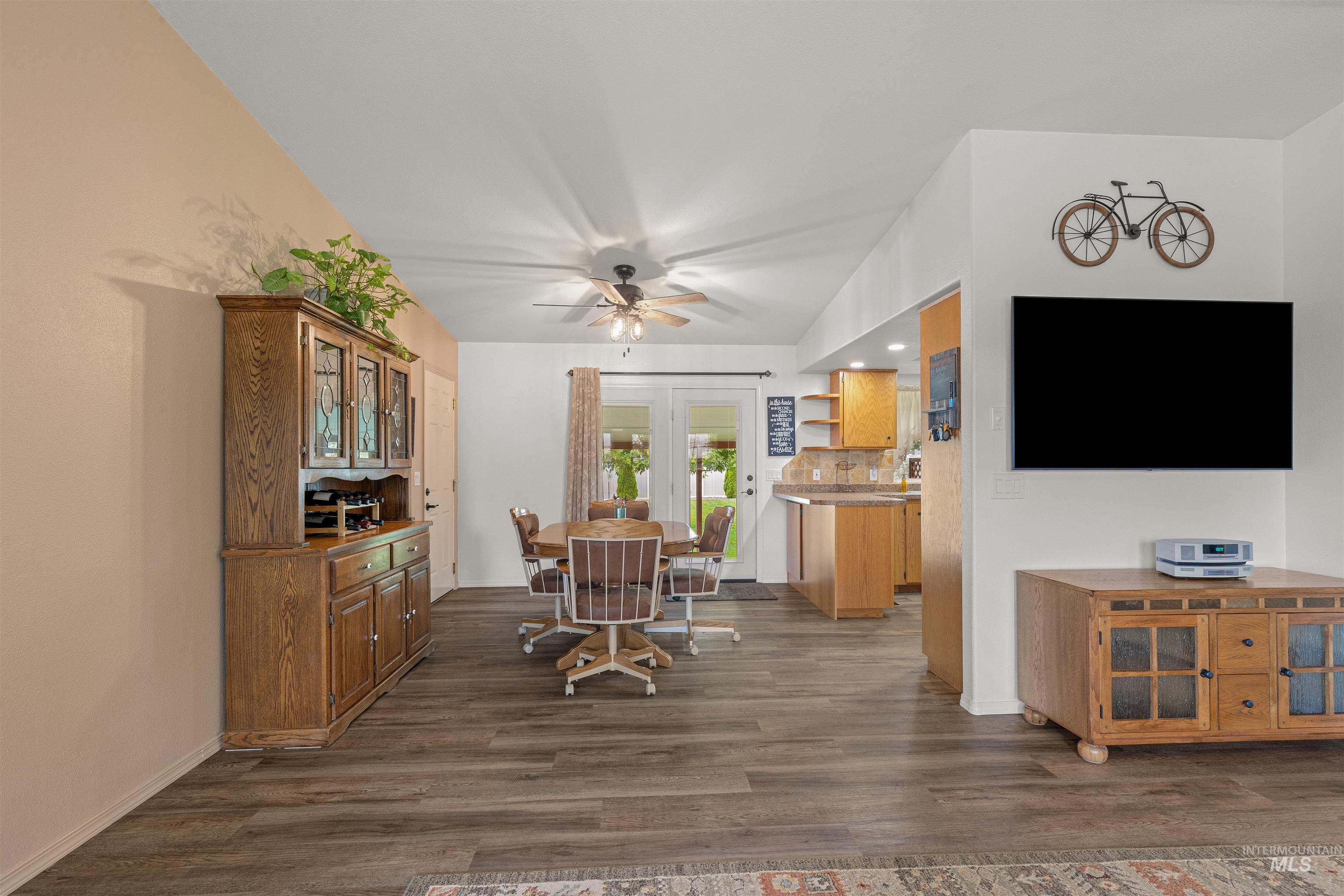2537 18th Street Property Photo 10