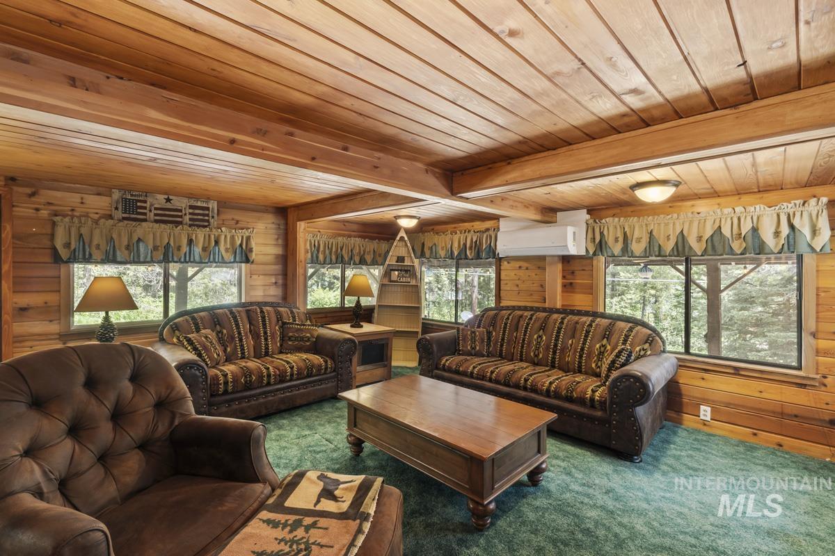 567 West Mountain Road Property Photo 10