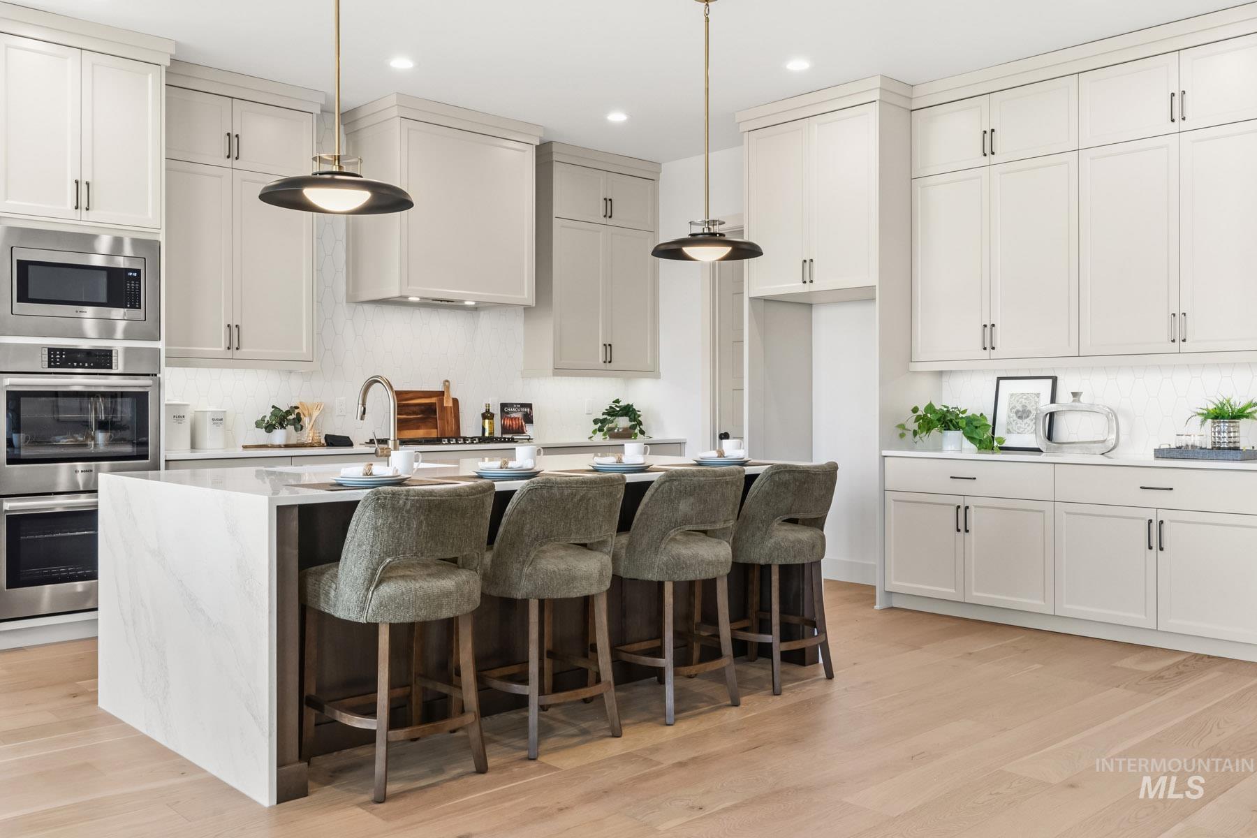 6954 Saddle Bred Way Property Photo 11