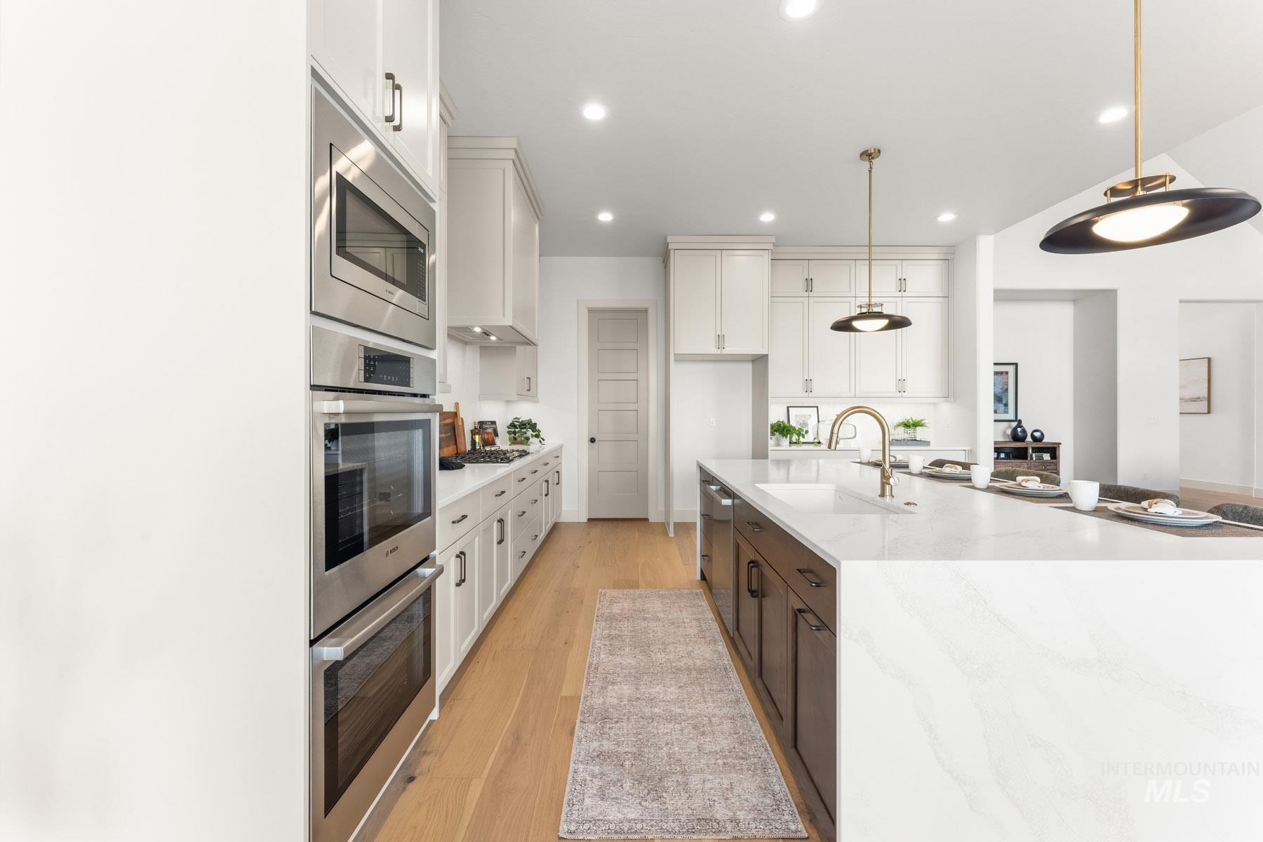 6954 Saddle Bred Way Property Photo 13