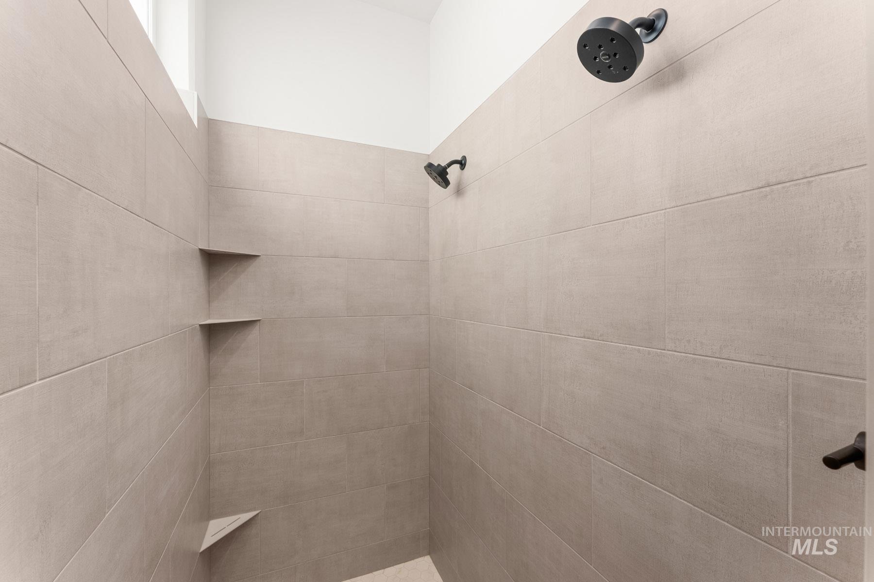 6954 Saddle Bred Way Property Photo 22