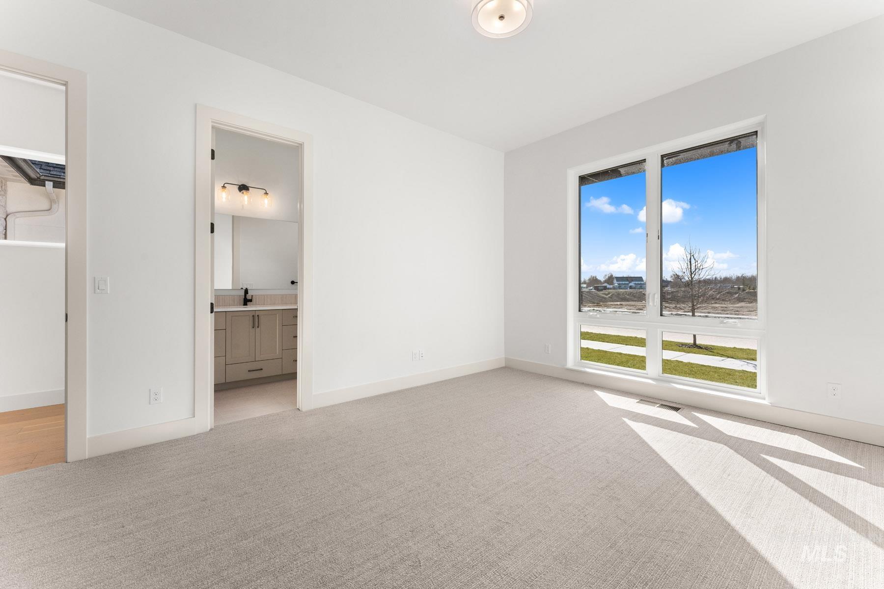 6954 Saddle Bred Way Property Photo 25
