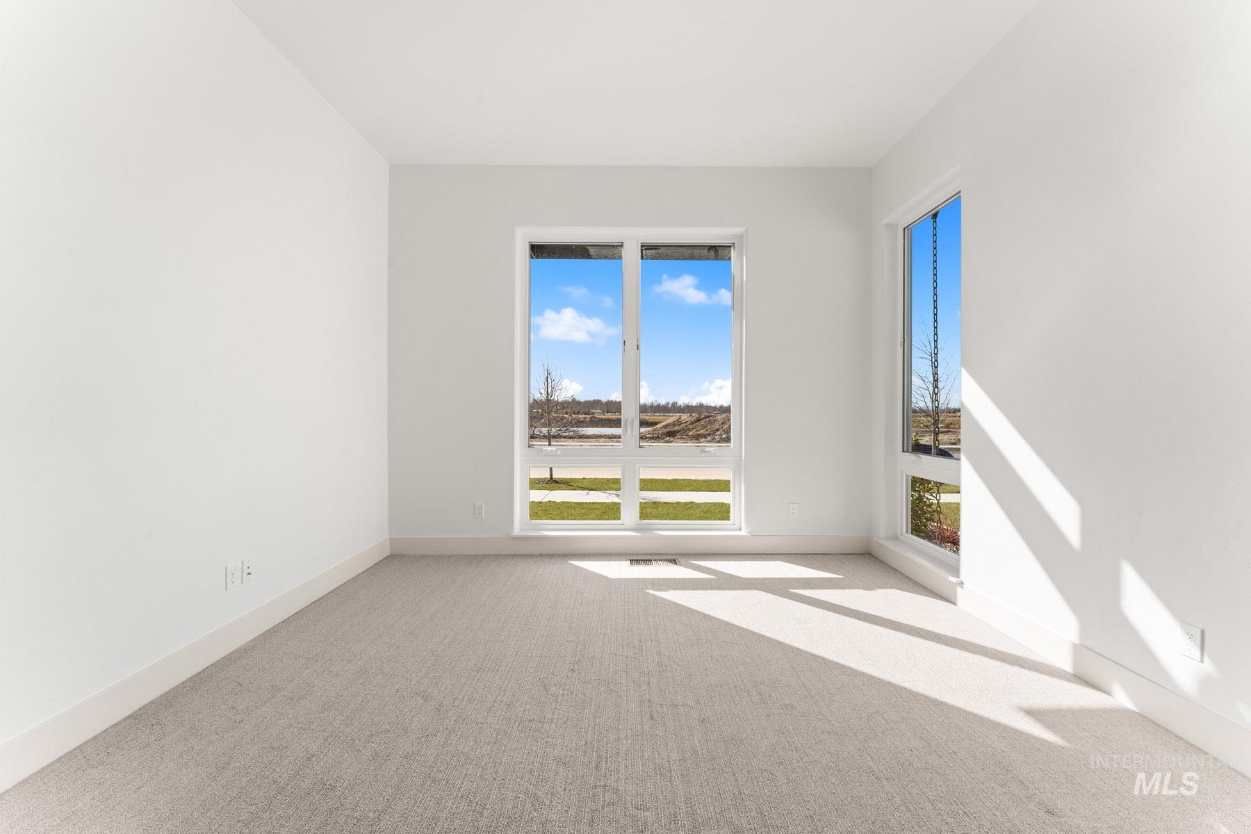 6954 Saddle Bred Way Property Photo 26