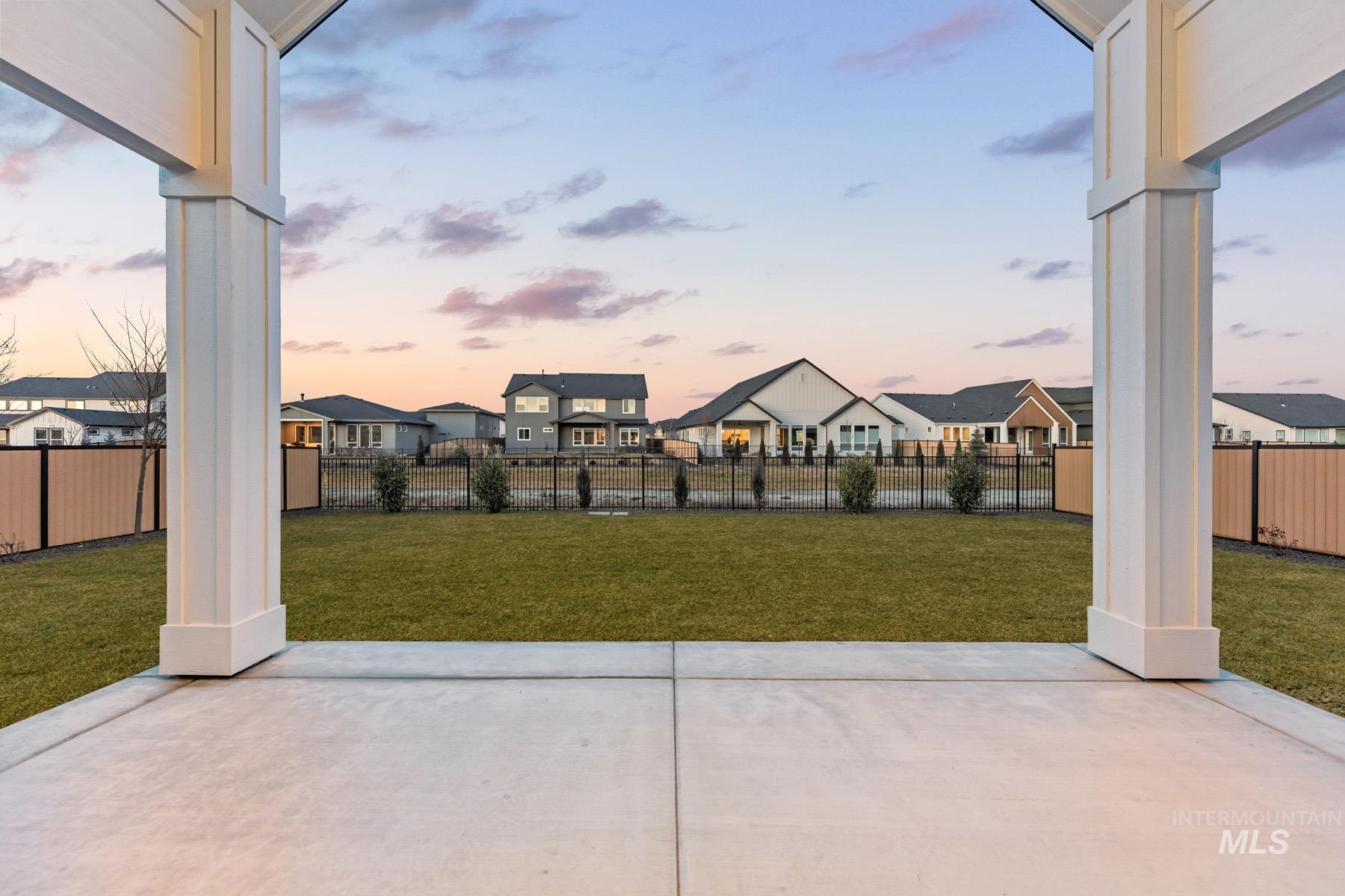 6954 Saddle Bred Way Property Photo 32