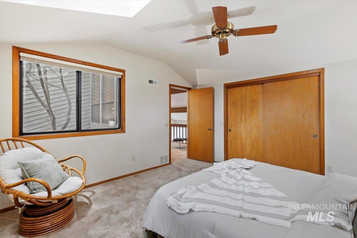 936 E Curling Property Photo 21