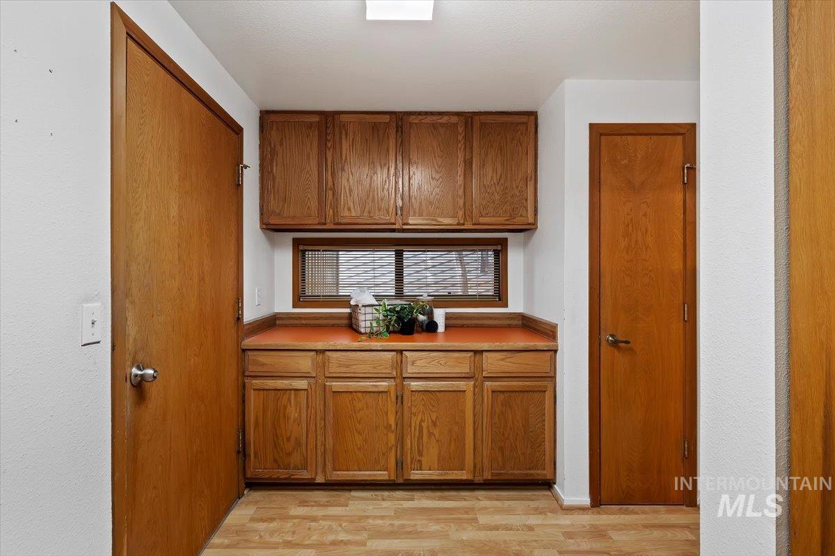 936 E Curling Property Photo 28
