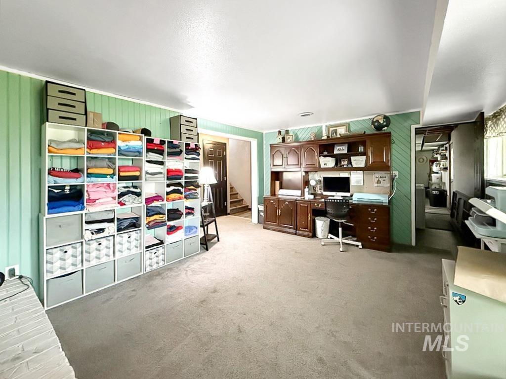 707 Maple Street Property Photo 33