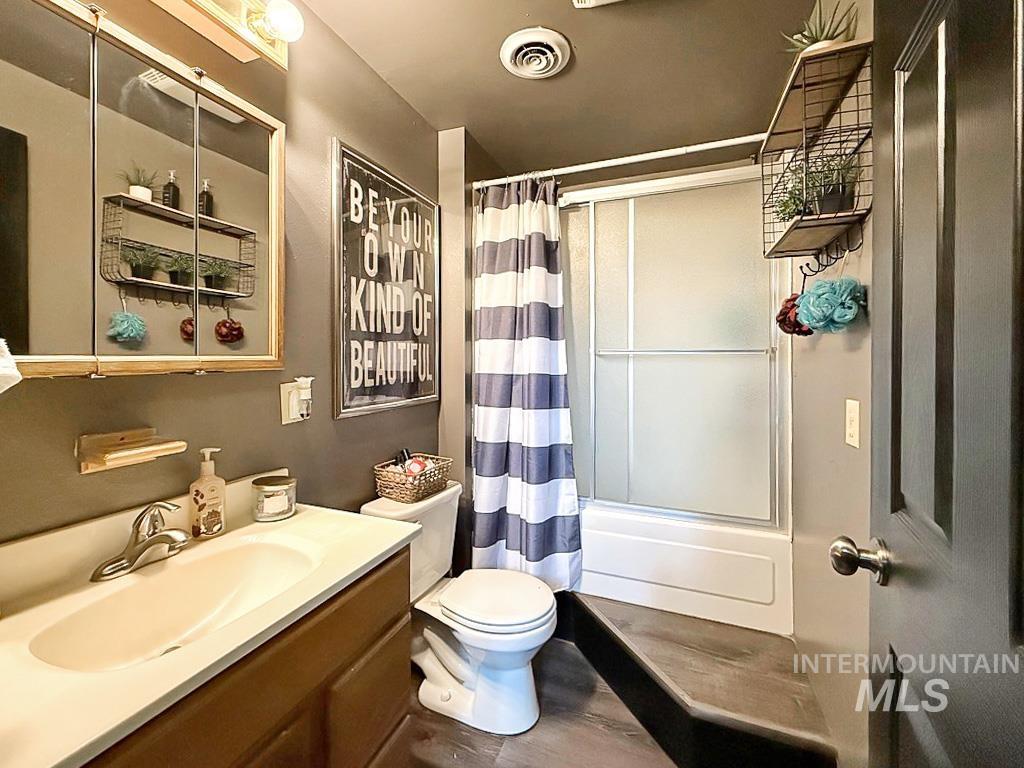 707 Maple Street Property Photo 35