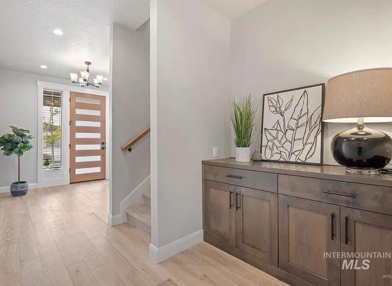 1326 N Big Star Place Property Photo 8