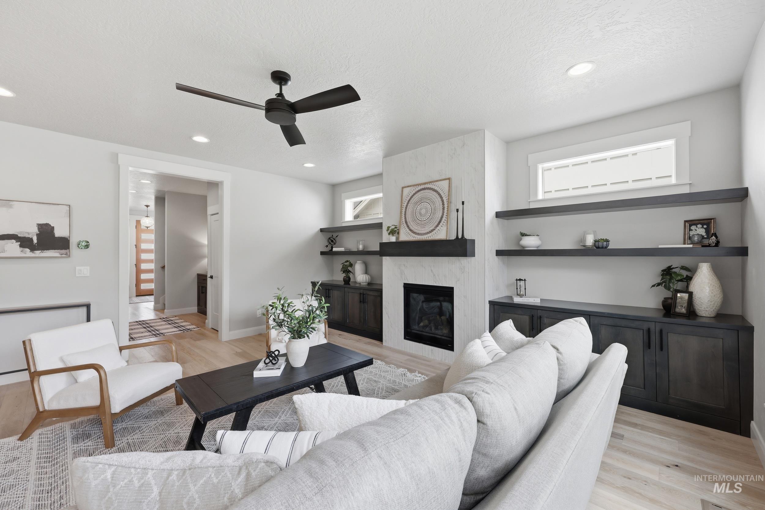 1326 N Big Star Place Property Photo 16