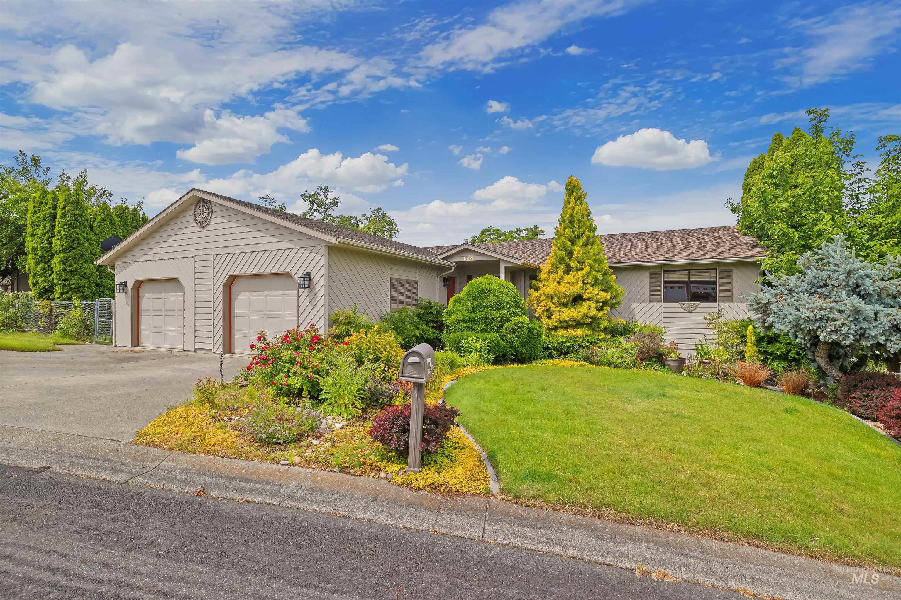 544 Crestline Circle Dr. Property Photo 1