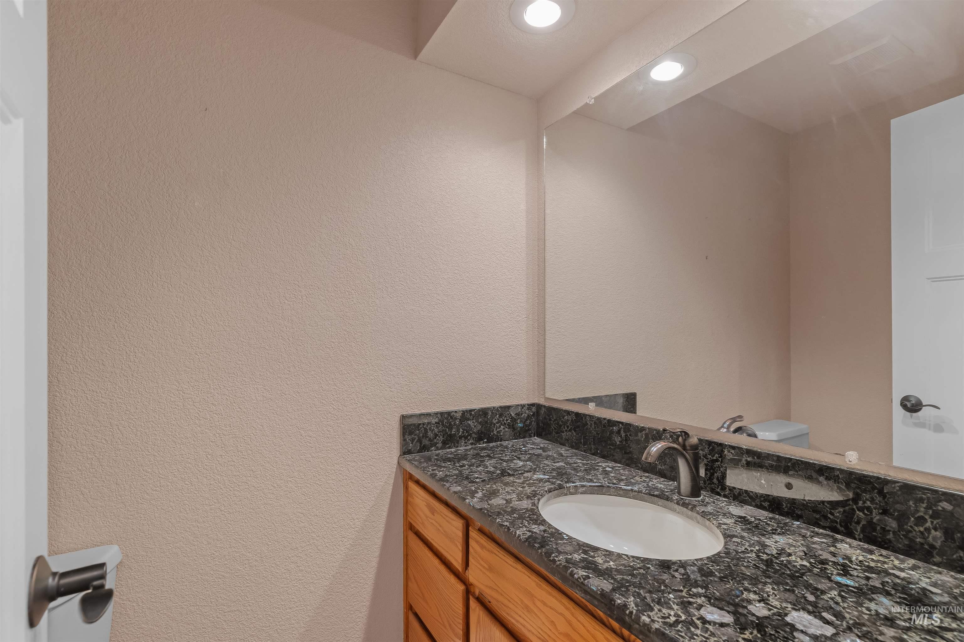 544 Crestline Circle Dr. Property Photo 15