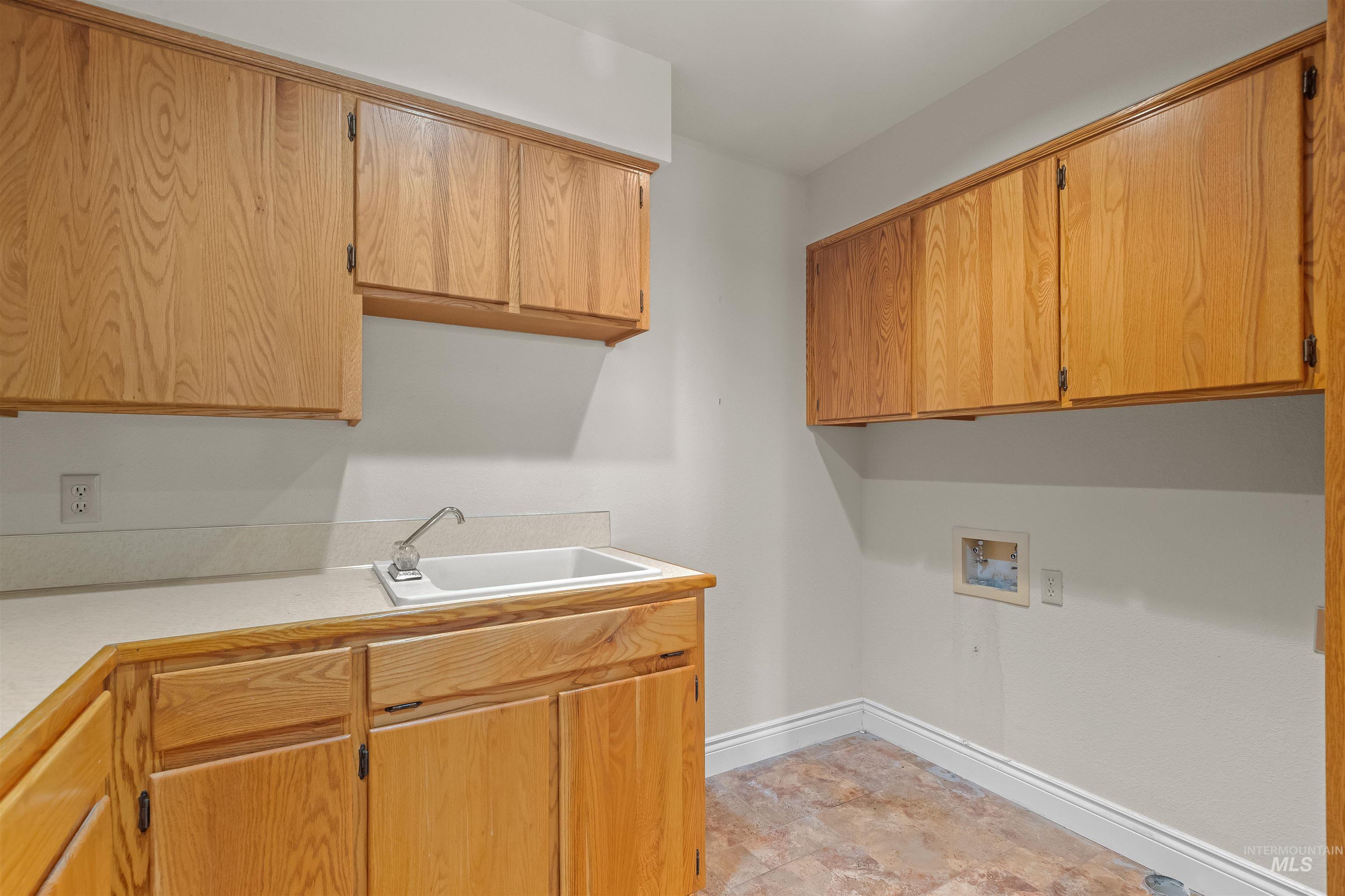 544 Crestline Circle Dr. Property Photo 18