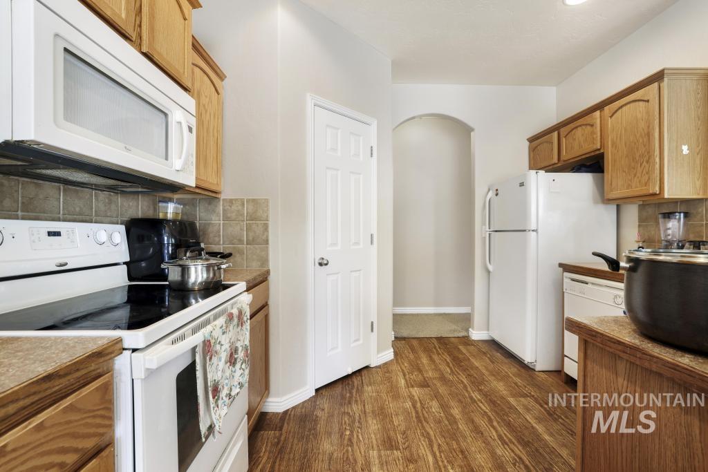 1036 Terra Ave Property Photo 7
