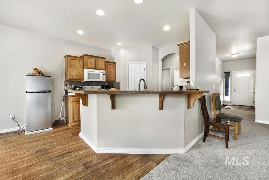 1036 Terra Ave Property Photo 8