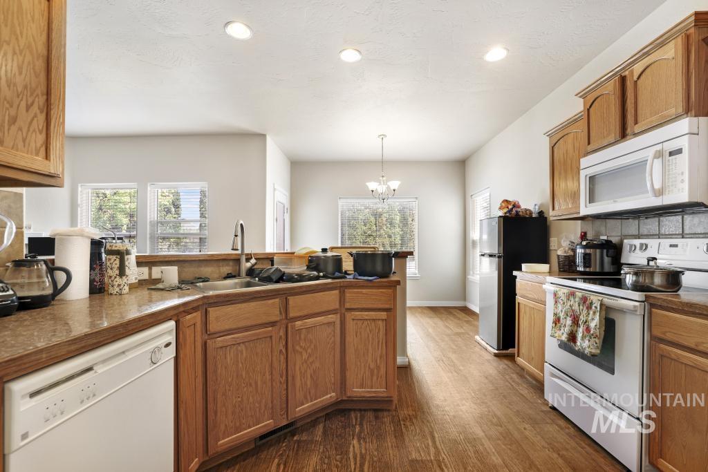 1036 Terra Ave Property Photo 9