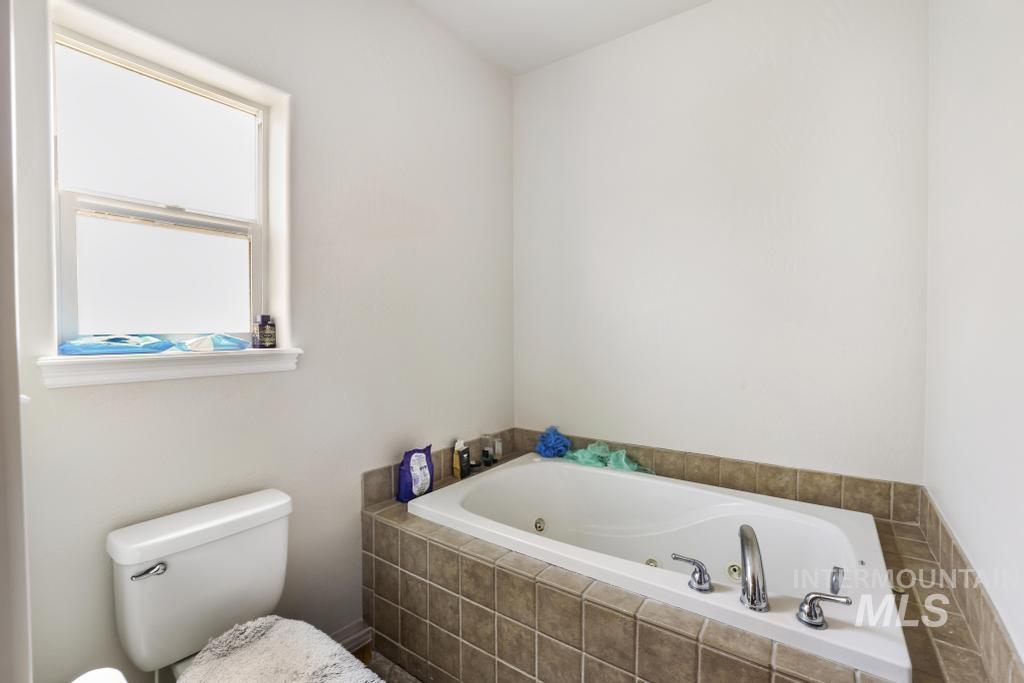1036 Terra Ave Property Photo 13
