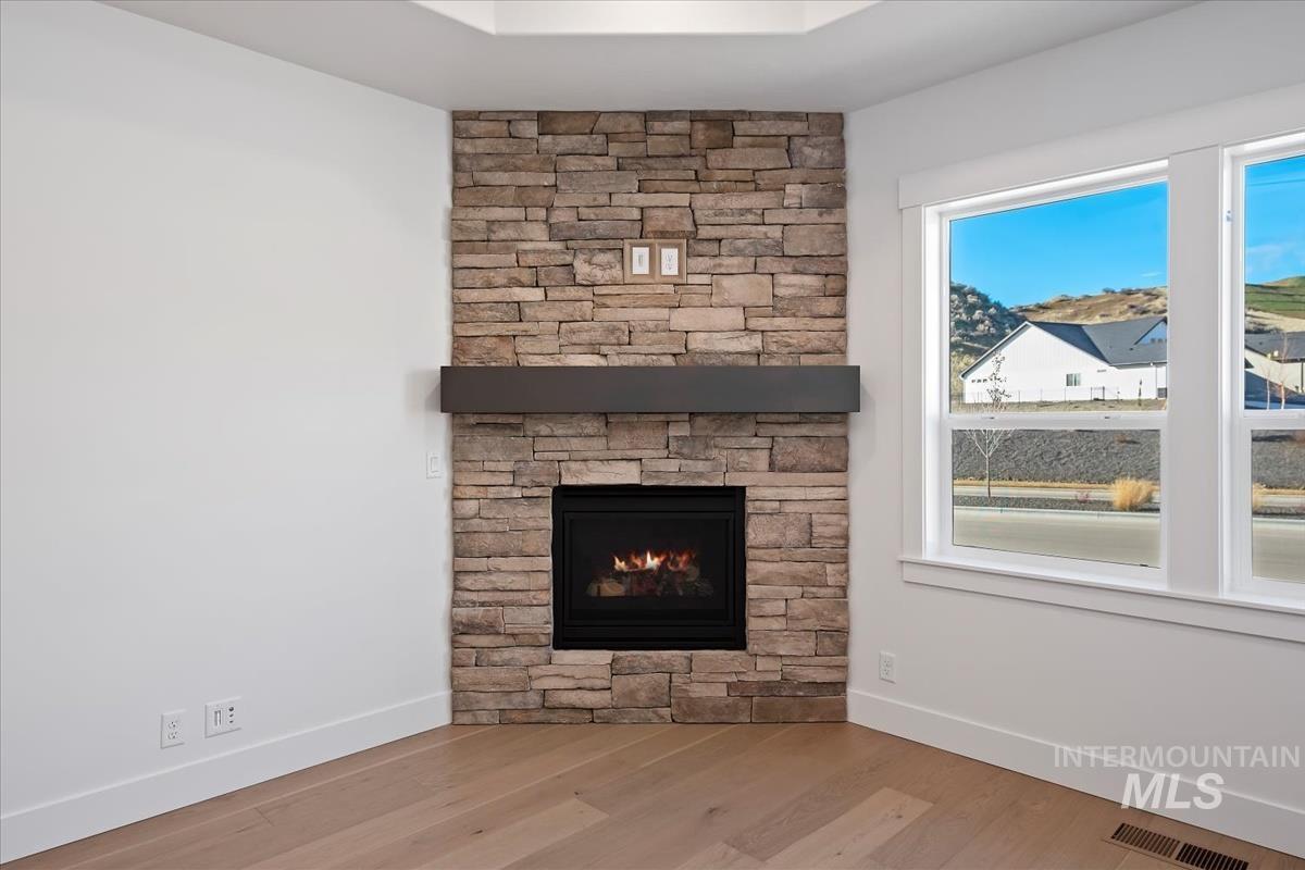 2203 E Sweet Pearl St. Property Photo 4