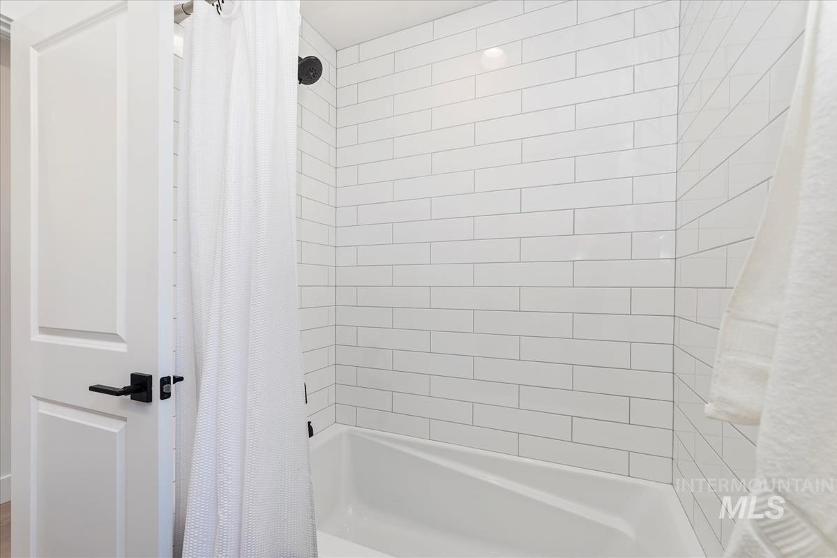 2103 E Sweet Pearl St. Property Photo 27