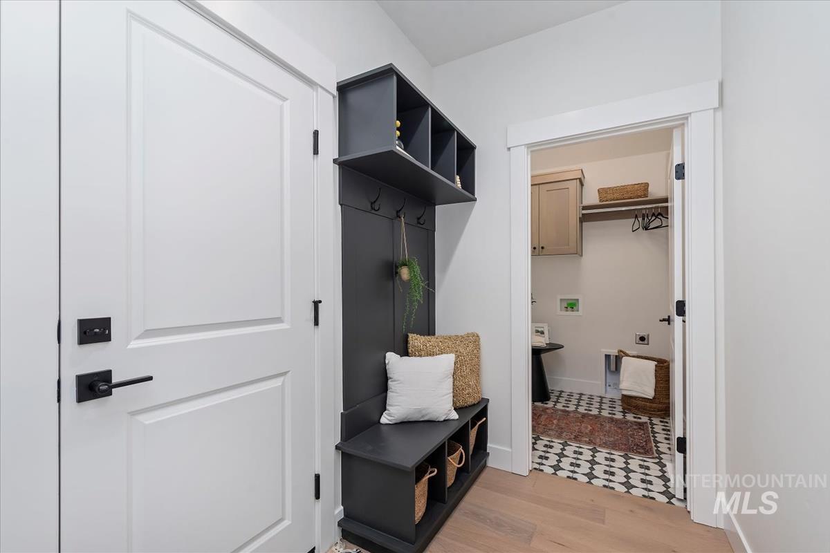 2103 E Sweet Pearl St. Property Photo 29
