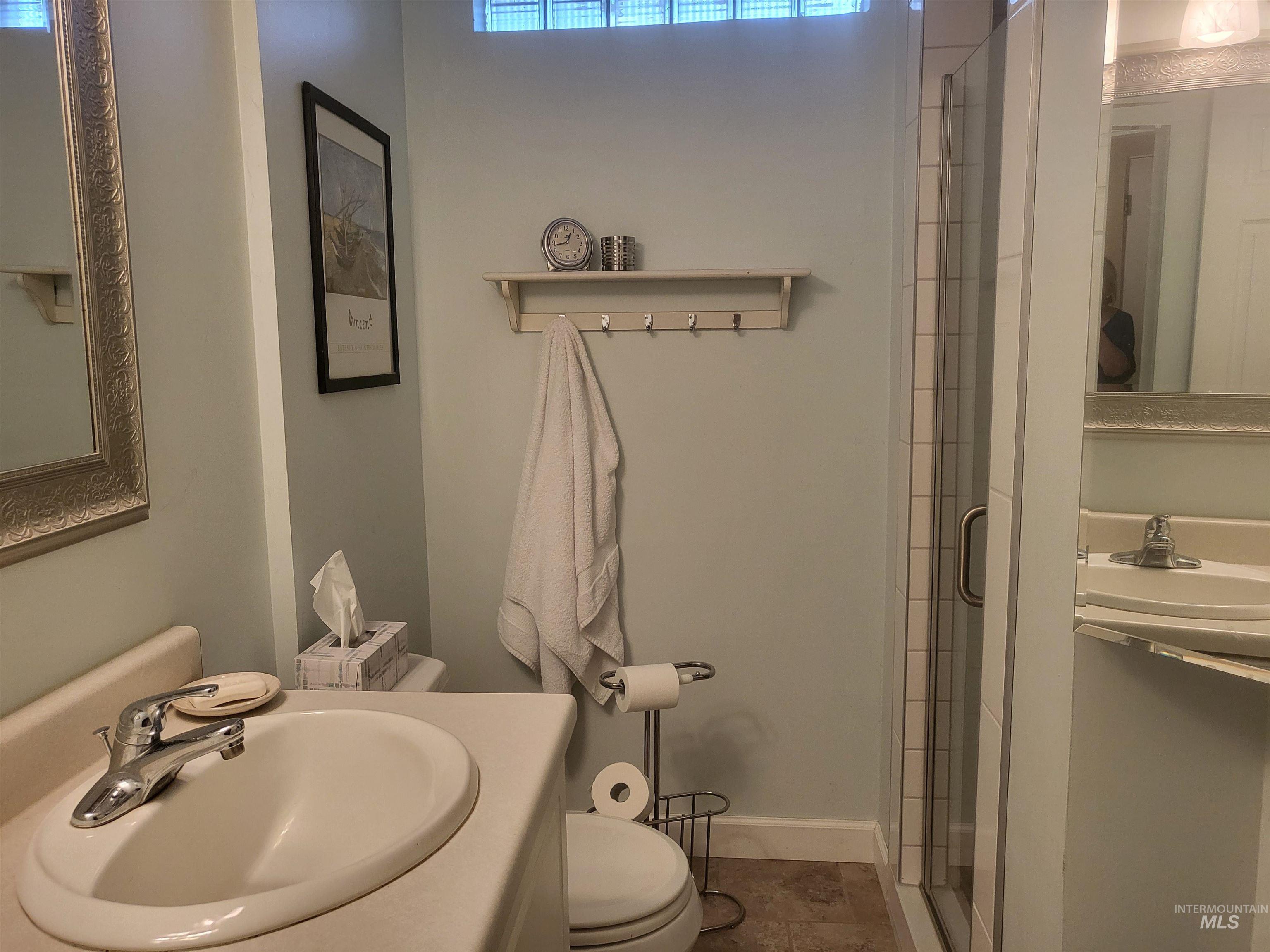 220 21st Ave Property Photo 16