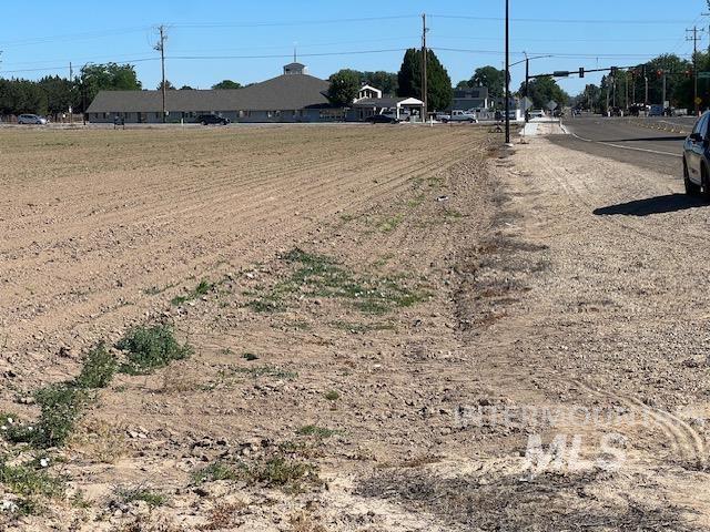 000 N Middleton Rd Property Photo 4