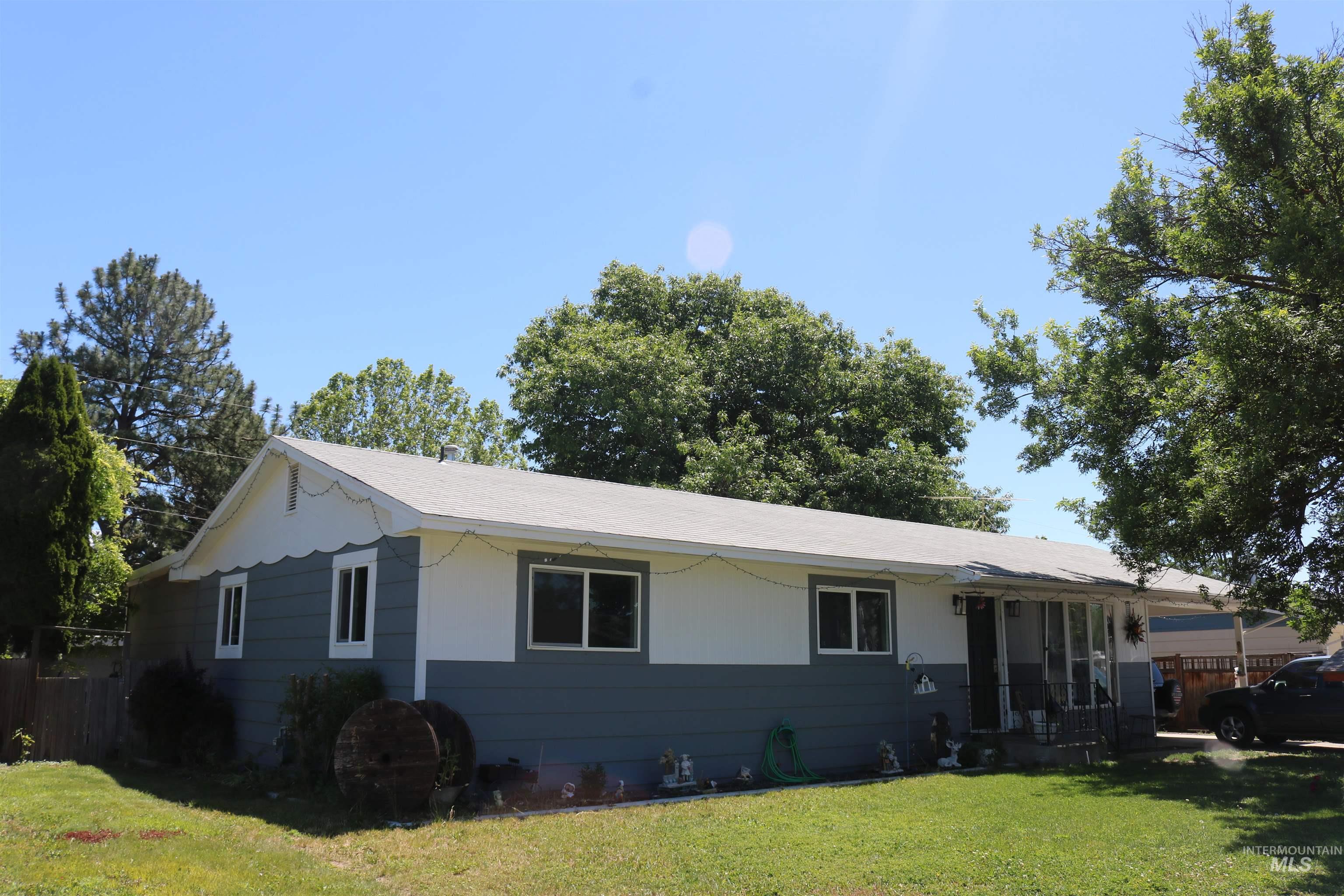 1331 Vista Drive Property Photo 3