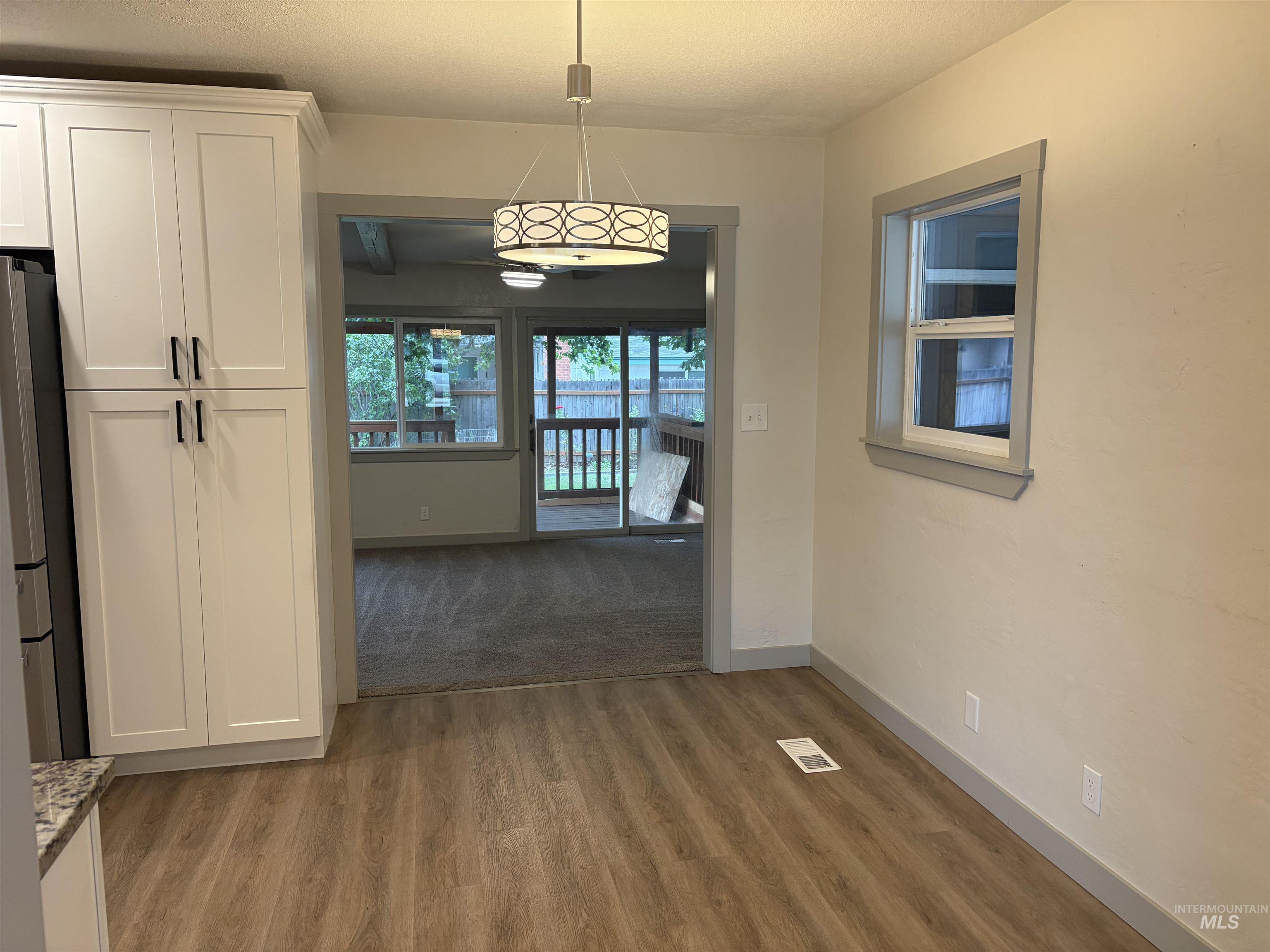 1331 Vista Drive Property Photo 12