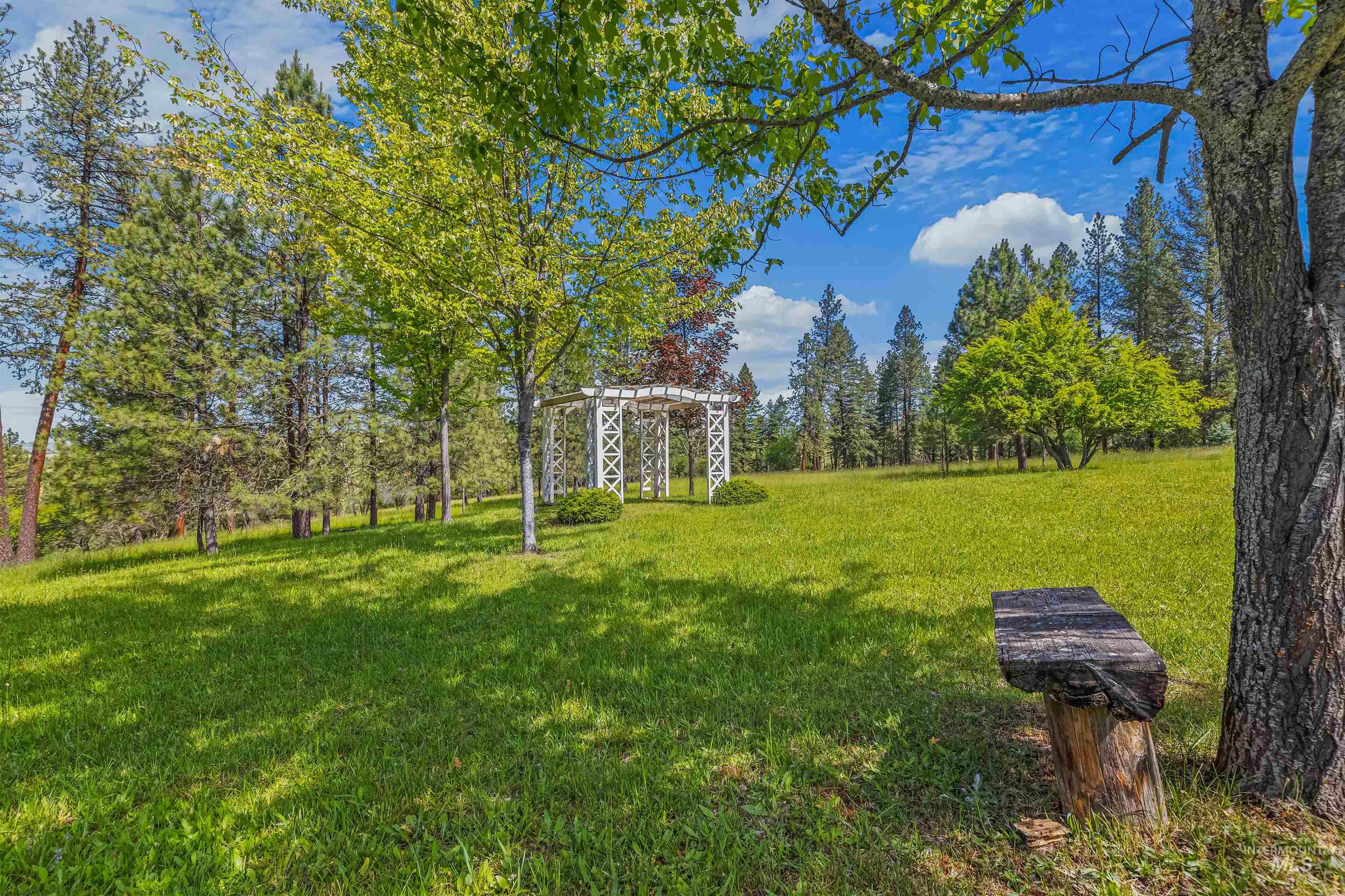 743 Wall Creek Property Photo 11