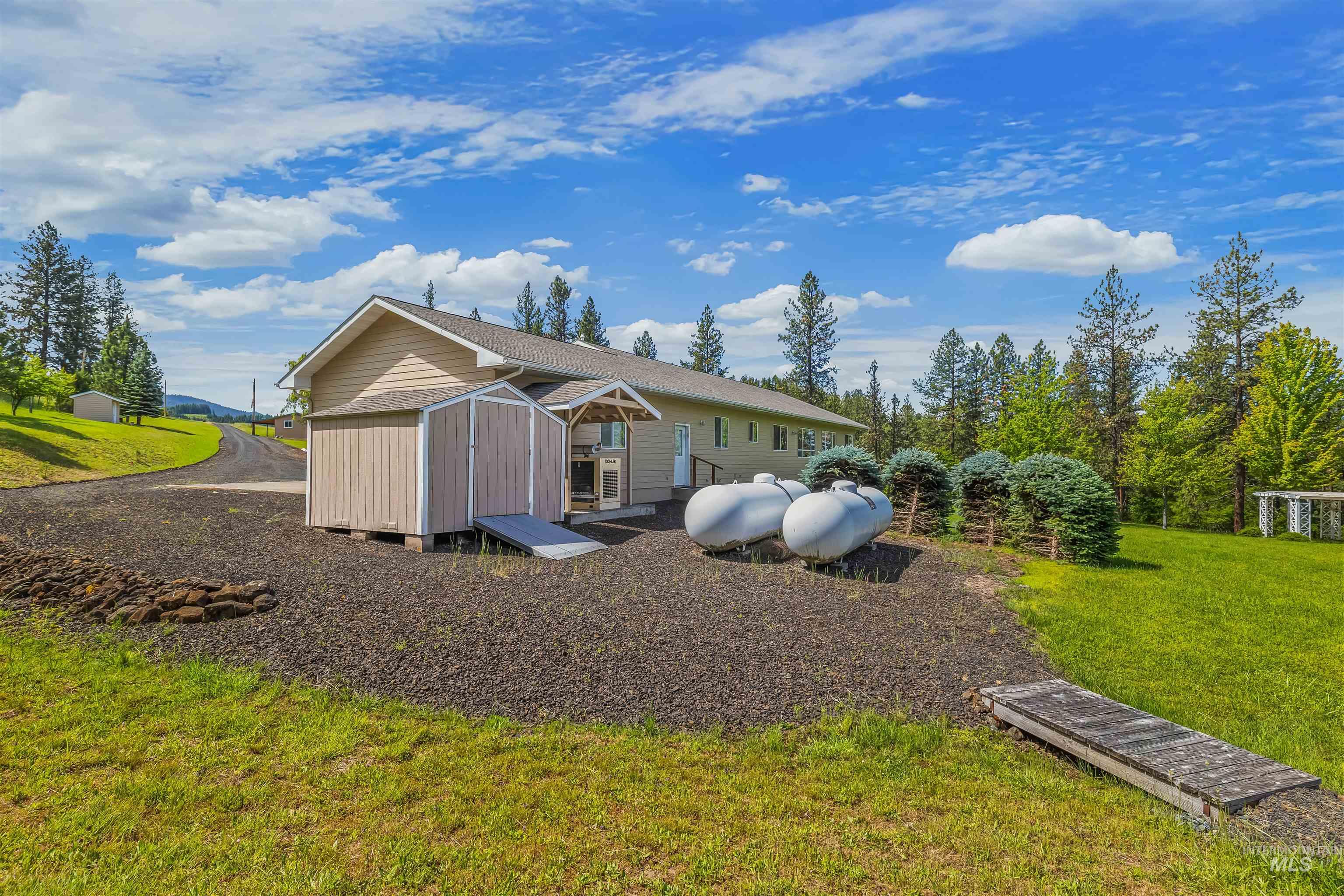 743 Wall Creek Property Photo 14