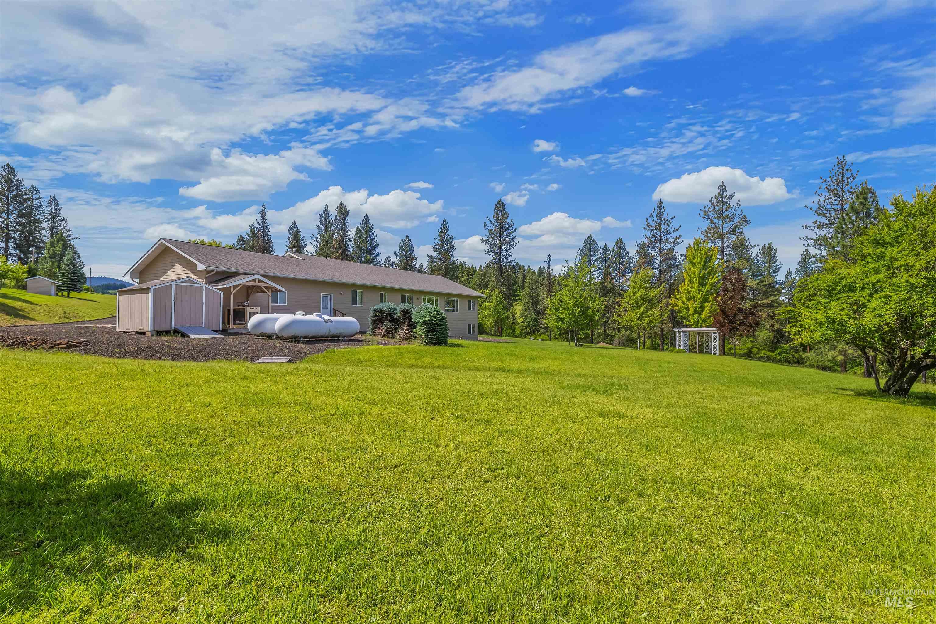 743 Wall Creek Property Photo 15