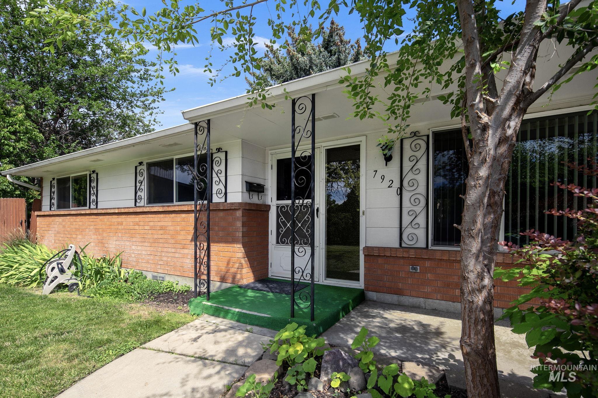 7920 W Galena Dr Property Photo 4