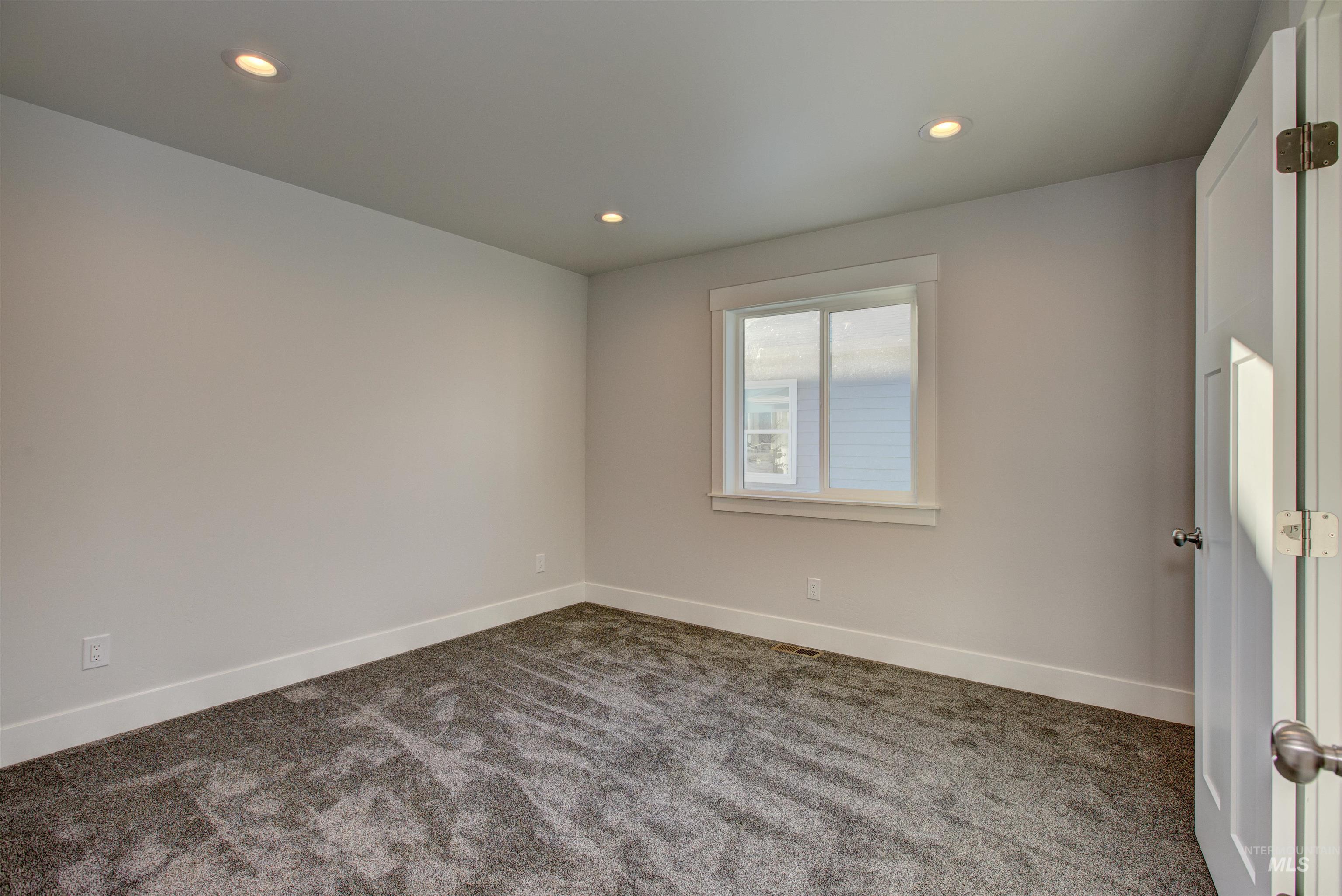 619 Cheri Court Property Photo 26