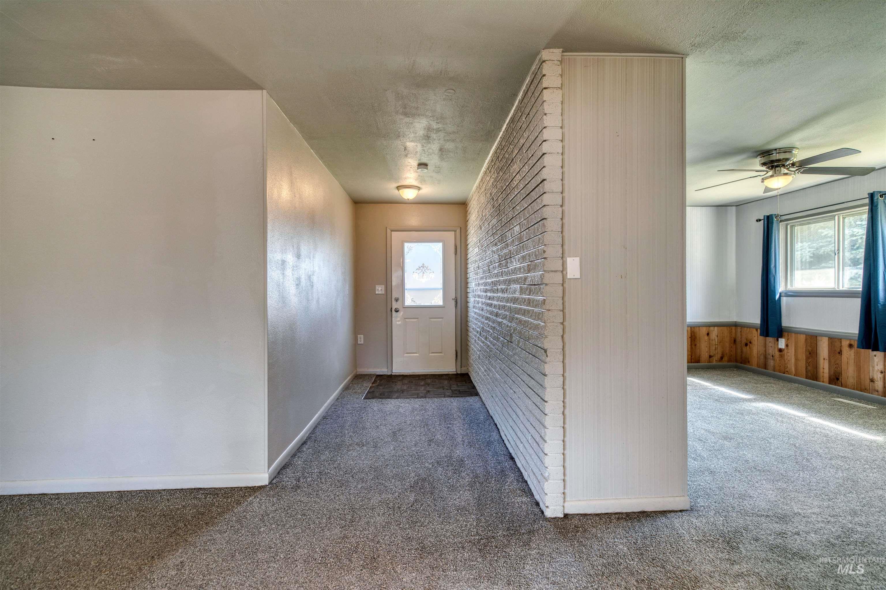 521 N 11th E Property Photo 16