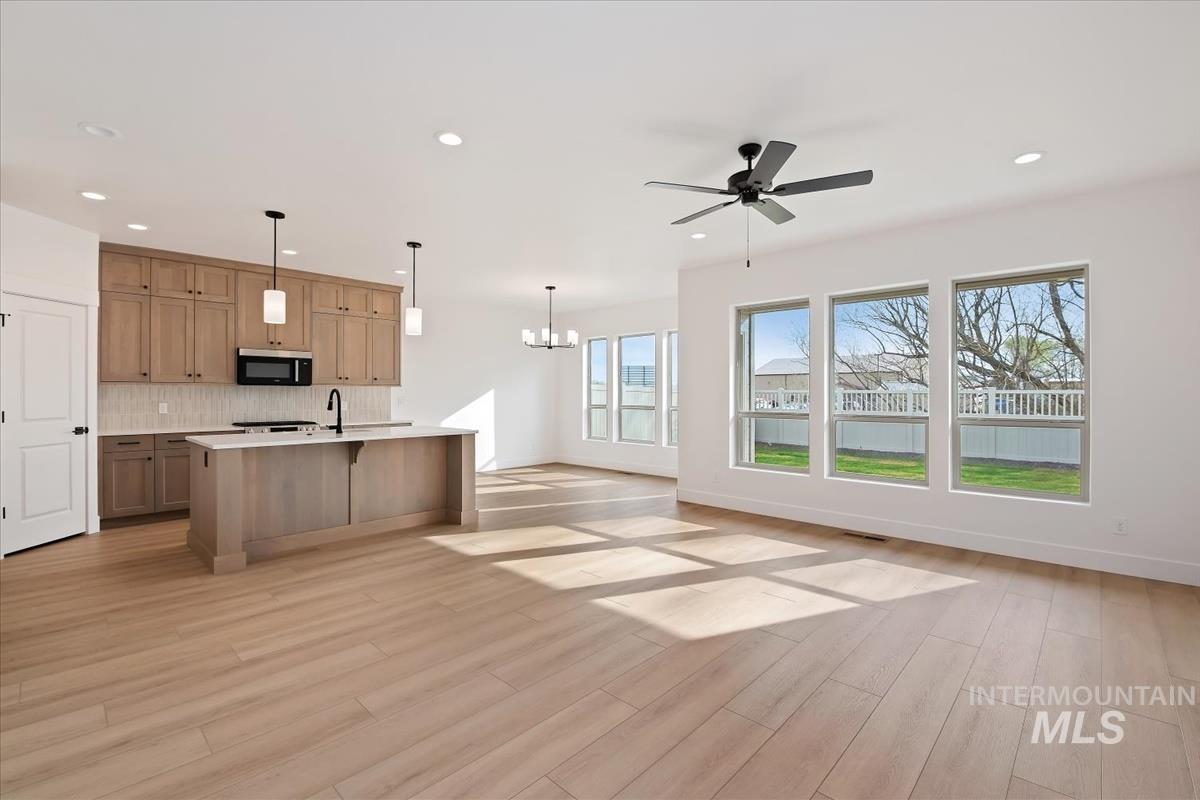 4401 Tropic Way Property Photo 6