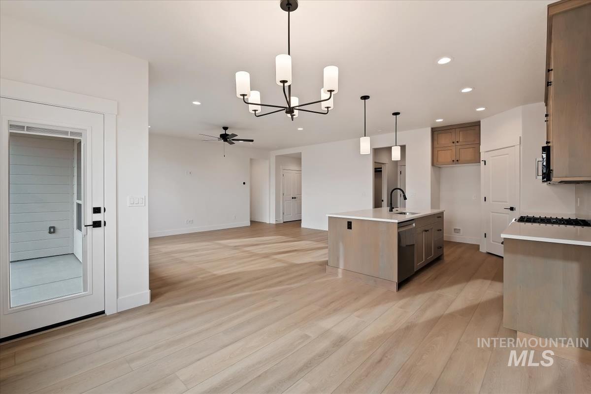 4401 Tropic Way Property Photo 14