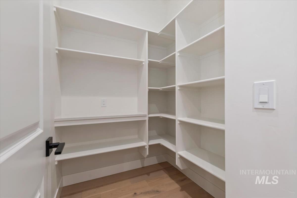 6405 W Carnock Dr. Property Photo 15