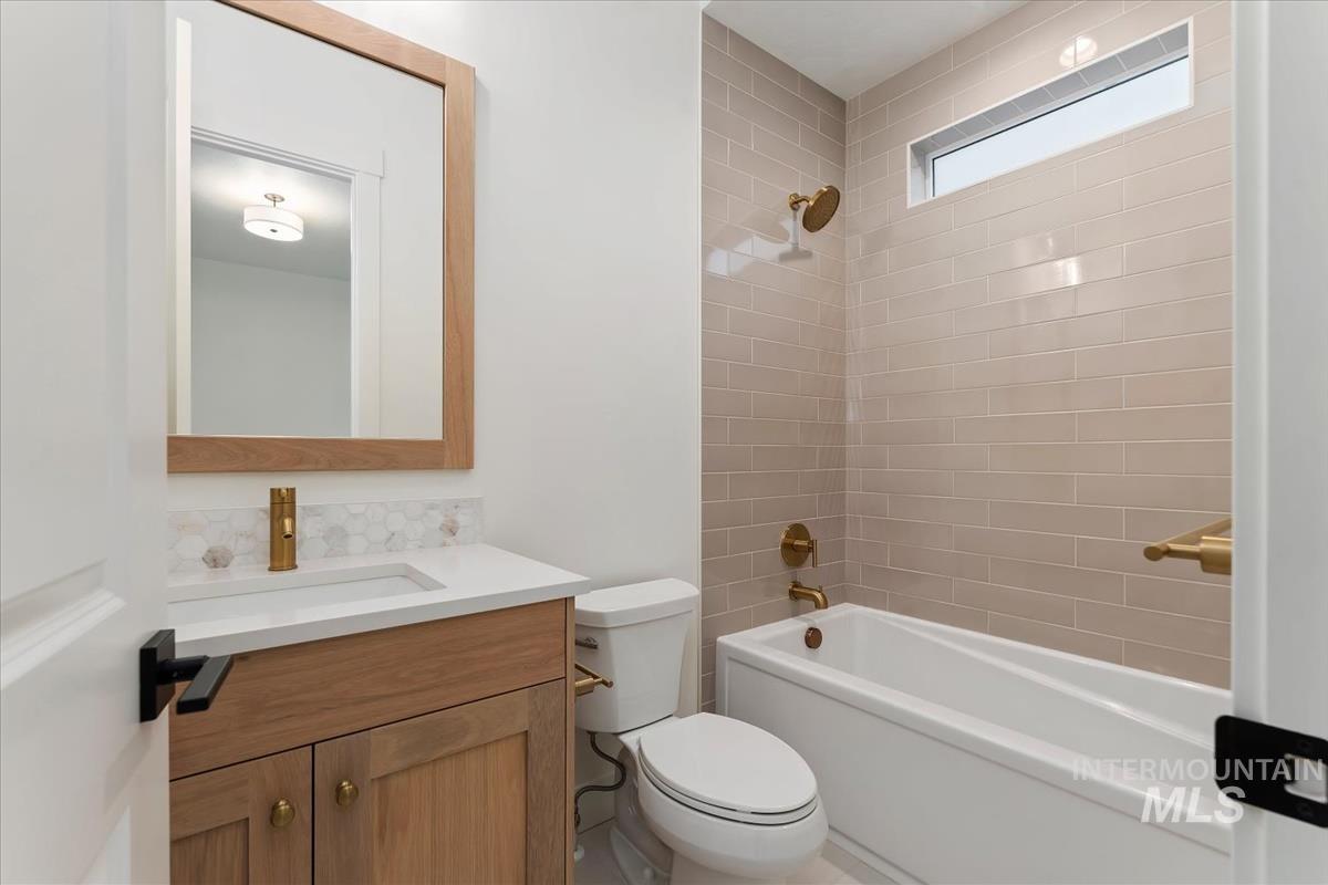 6405 W Carnock Dr. Property Photo 31