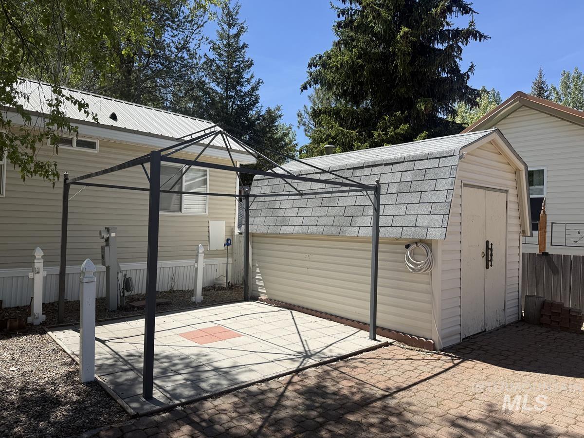 48 B Street Property Photo 4