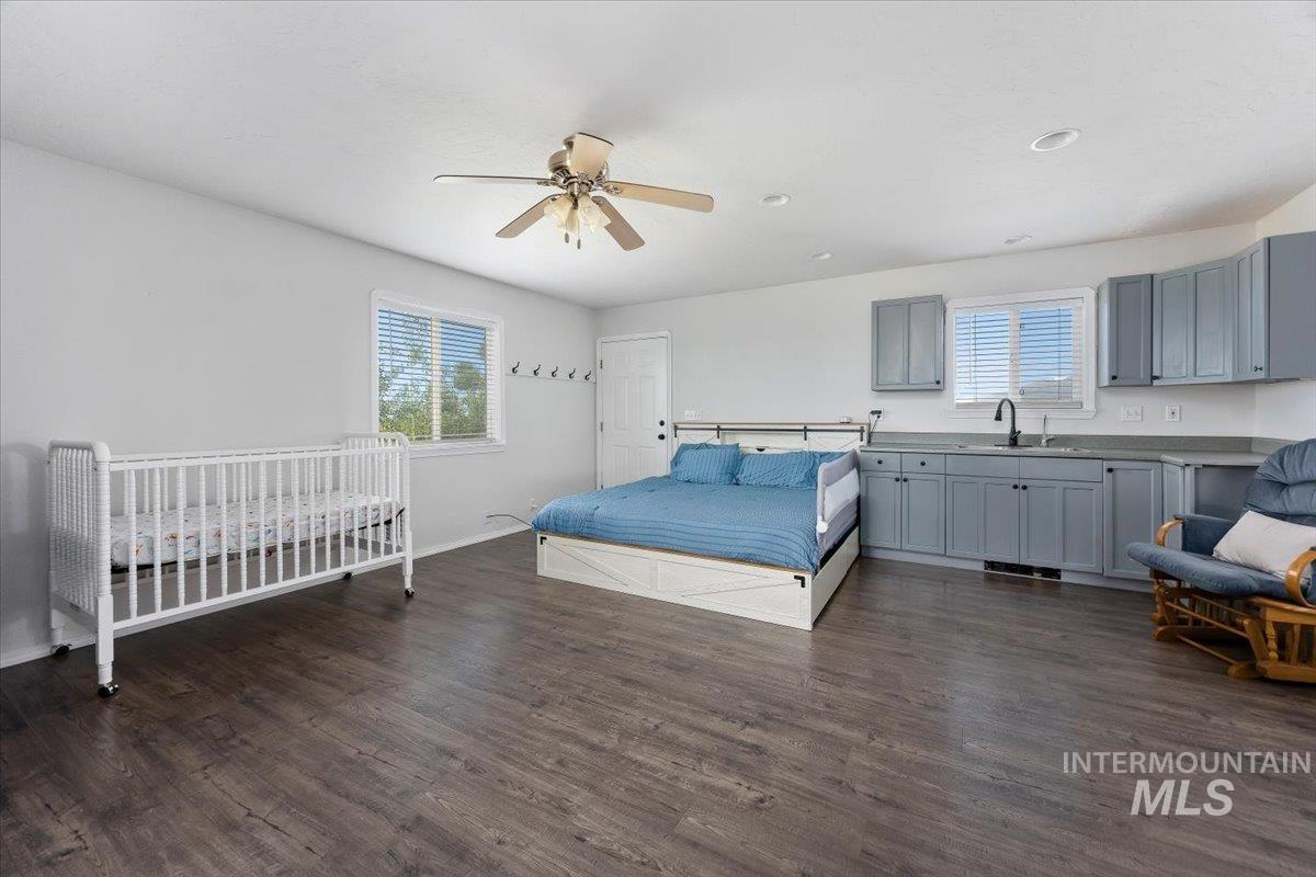 161 E 200 N Property Photo 13