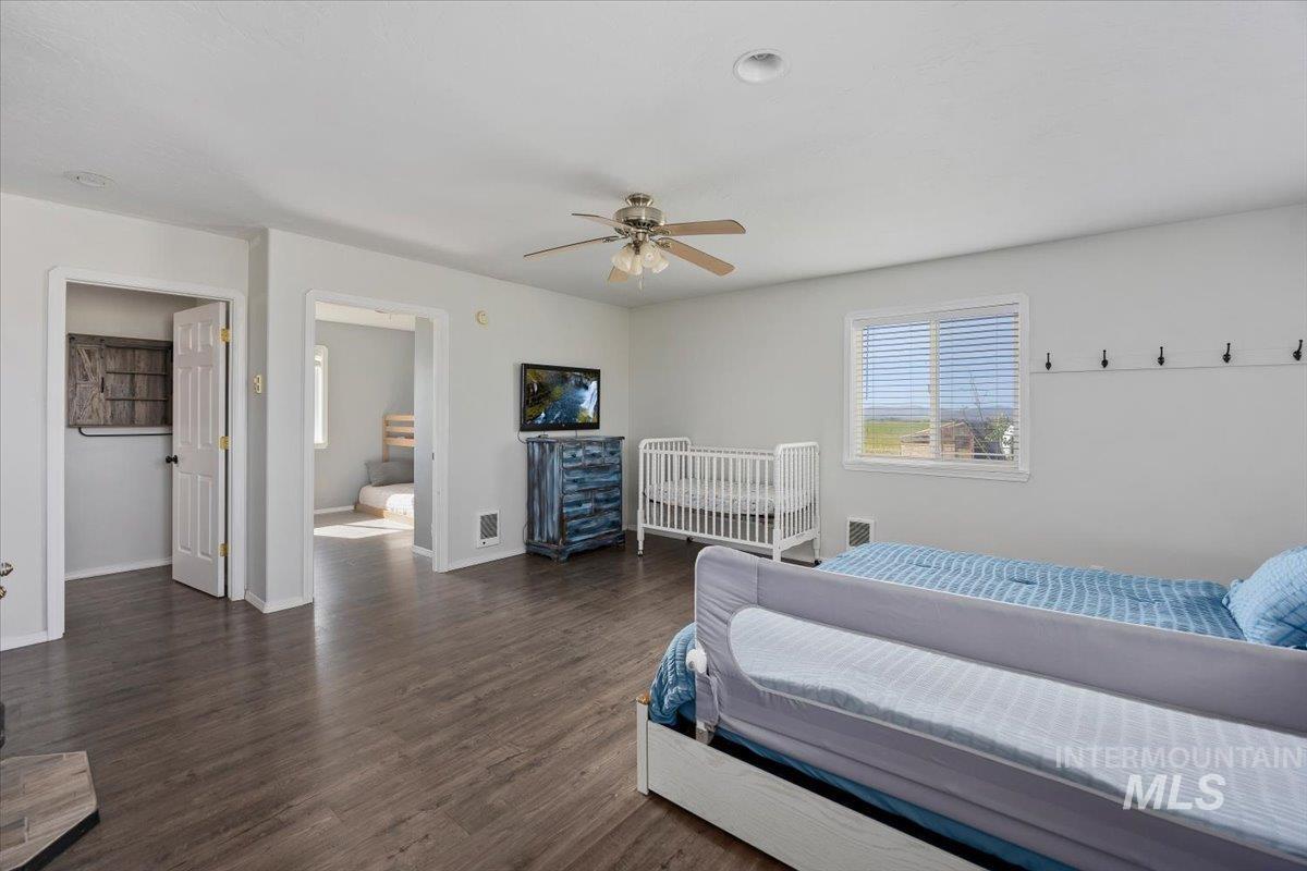 161 E 200 N Property Photo 14